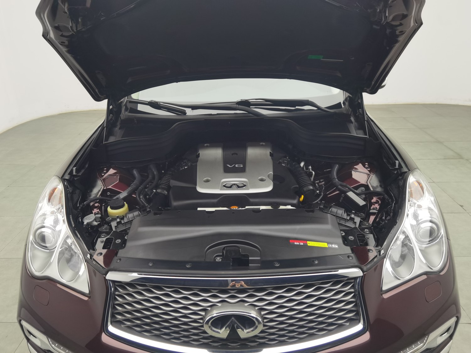 Used Infiniti QX50 2015 2.5 AT