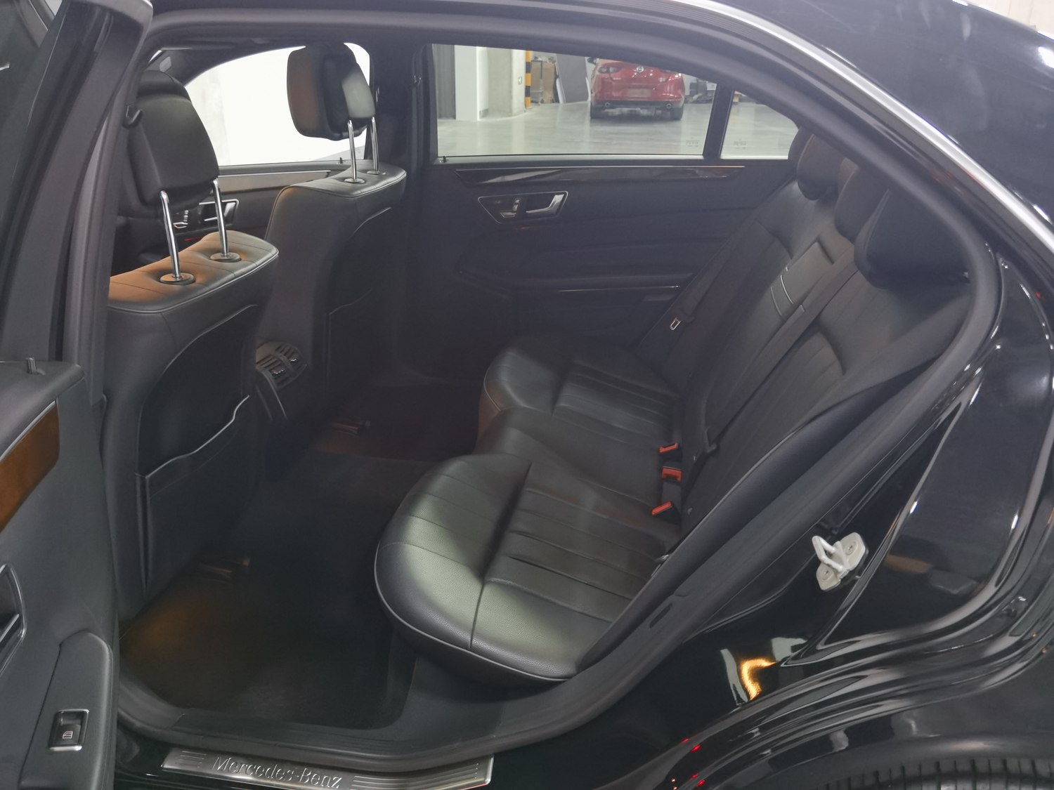 Used Mercedes-Benz E-Class 2015 2.0 AT