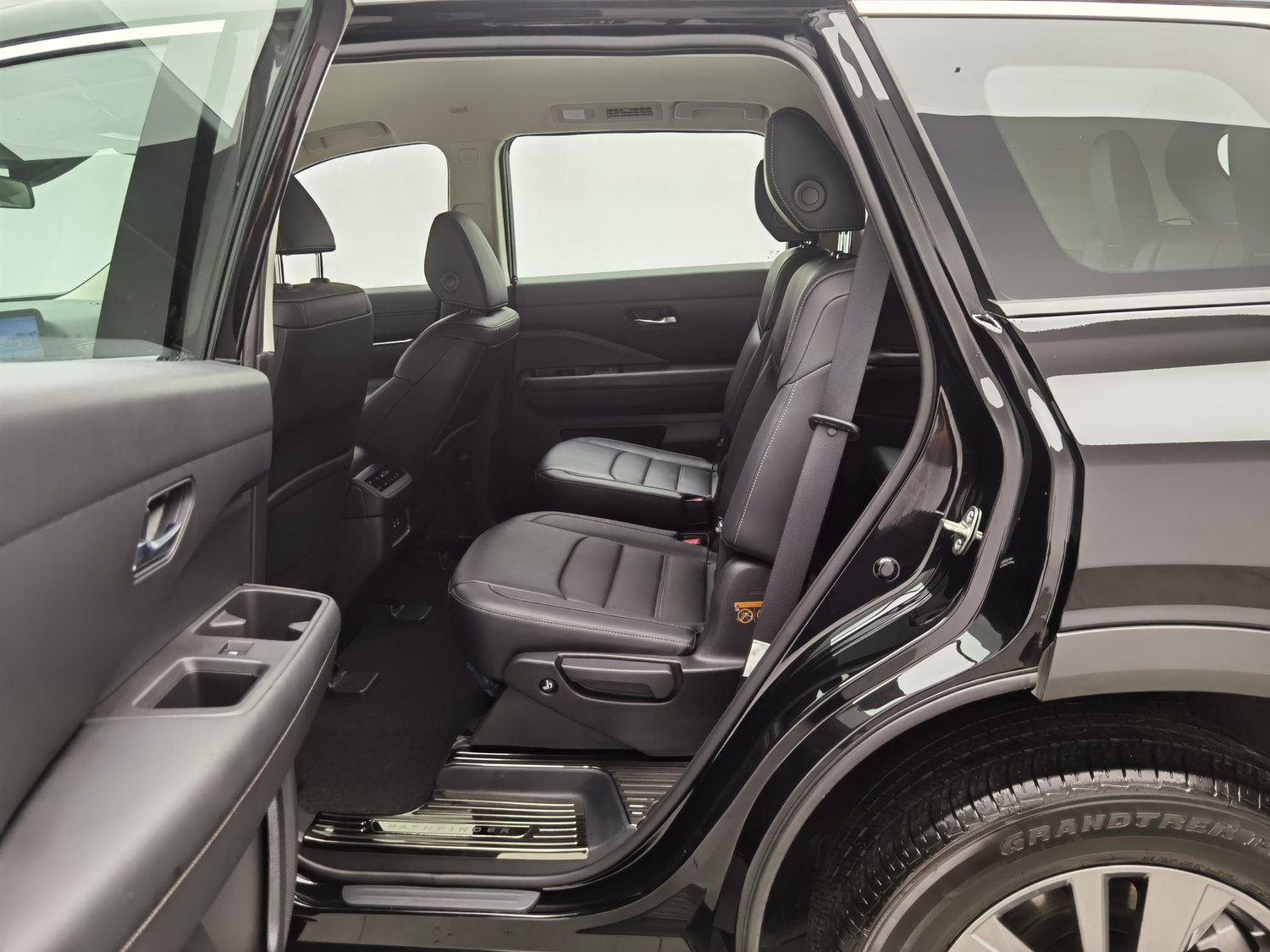 Used Nissan Pathfinder 2024 2.0 AT