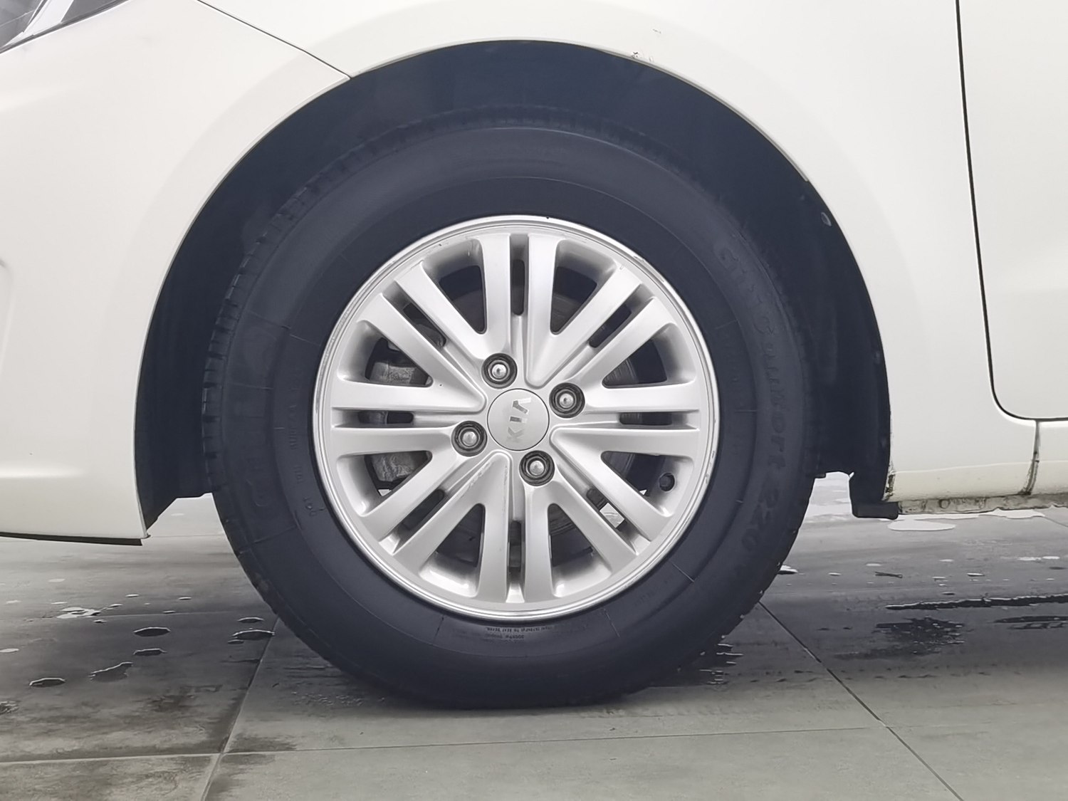 Used Kia K2 2012 1.4 AT