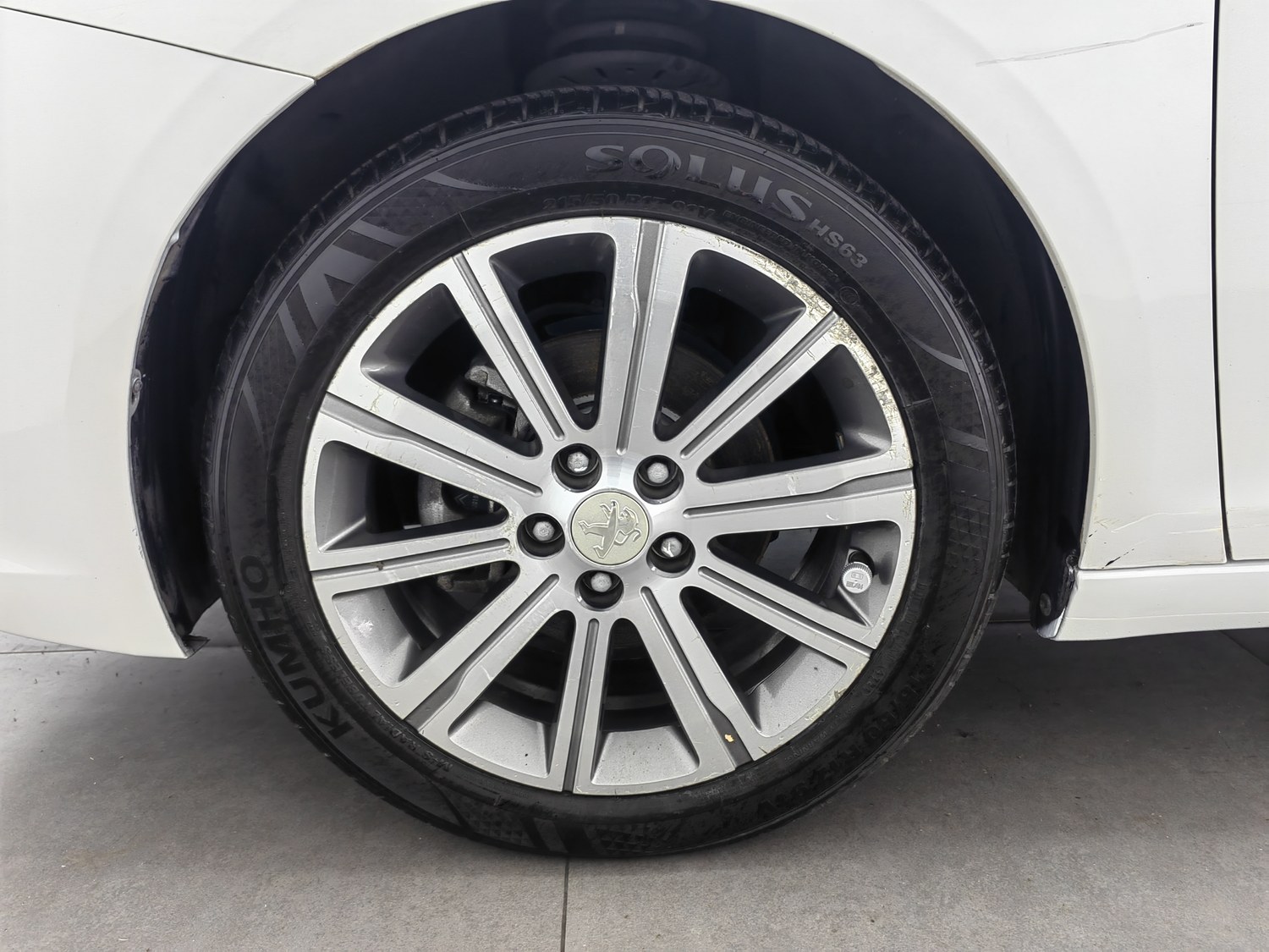 Used Peugeot 408 2015 1.2 AT