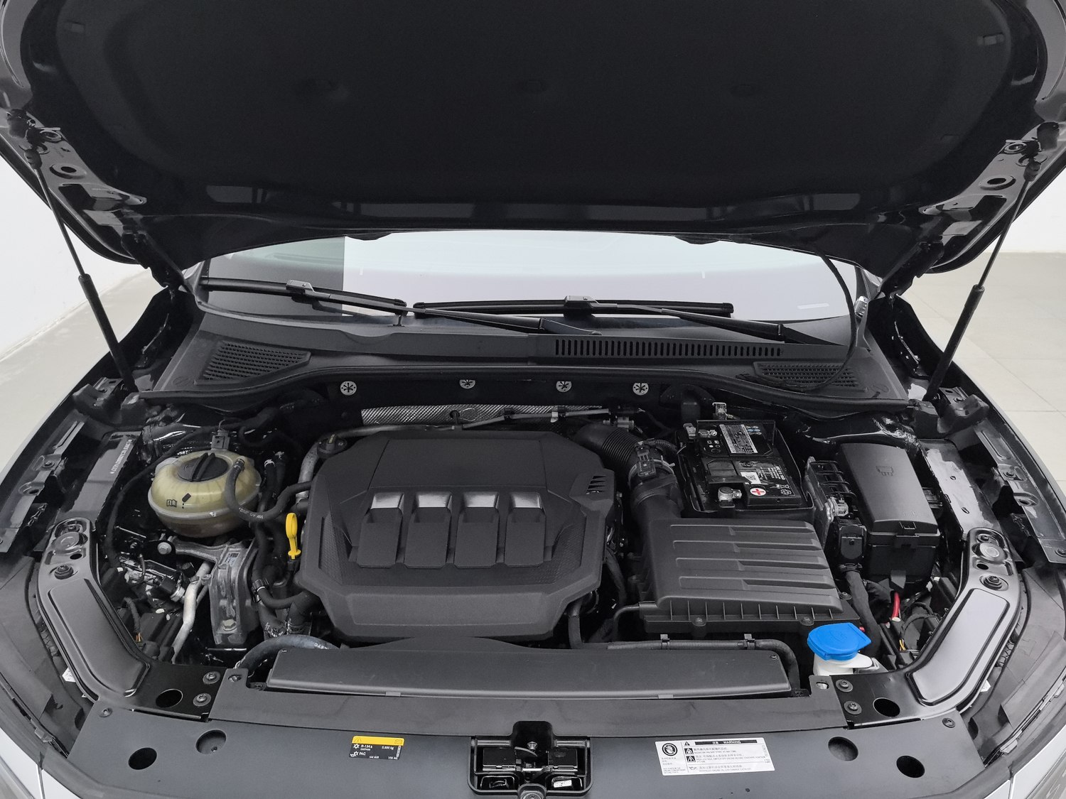 Used Volkswagen Passat 2022 2.0 AT