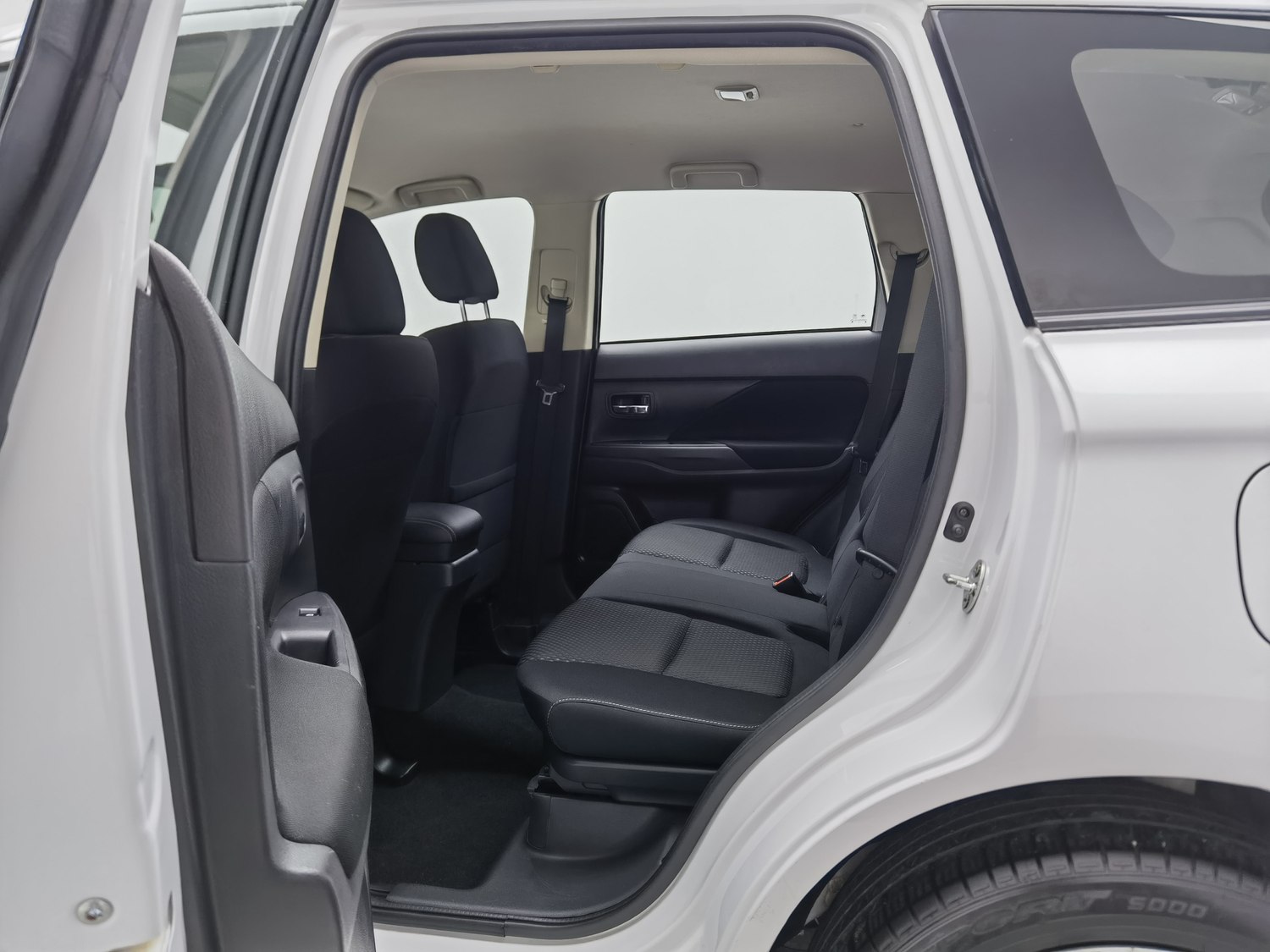 Used Mitsubishi Outlander 2021 2.0 AT
