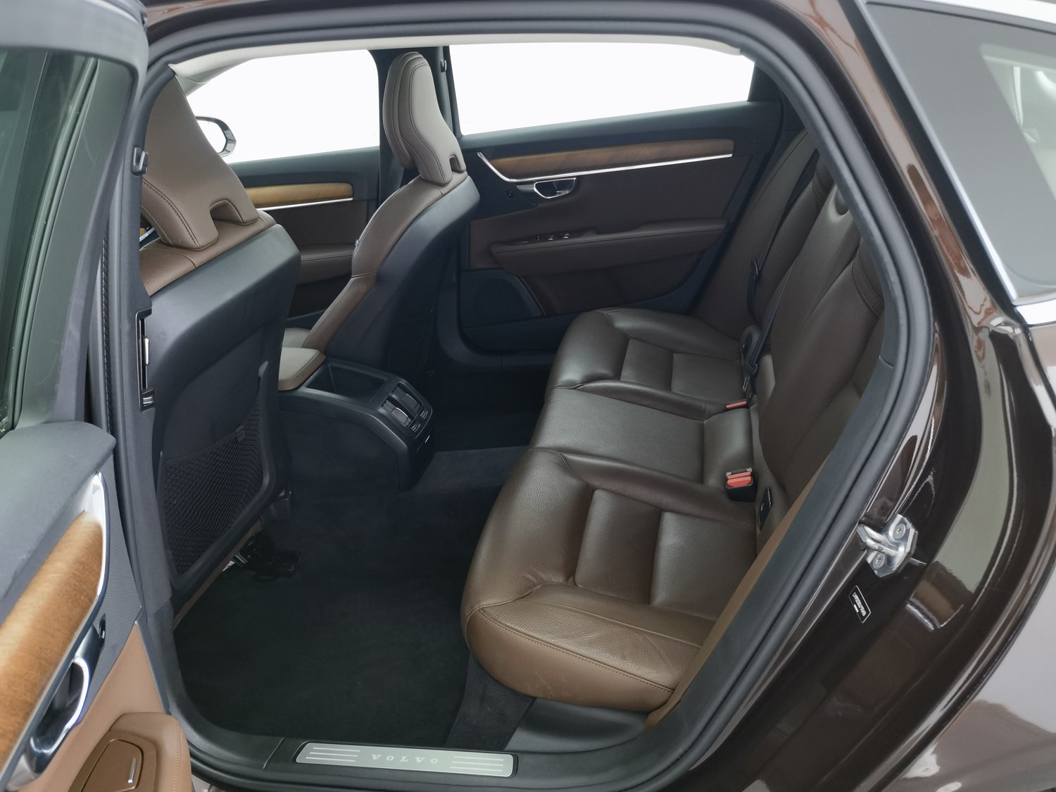 Used Volvo S90 2020 2.0 AT