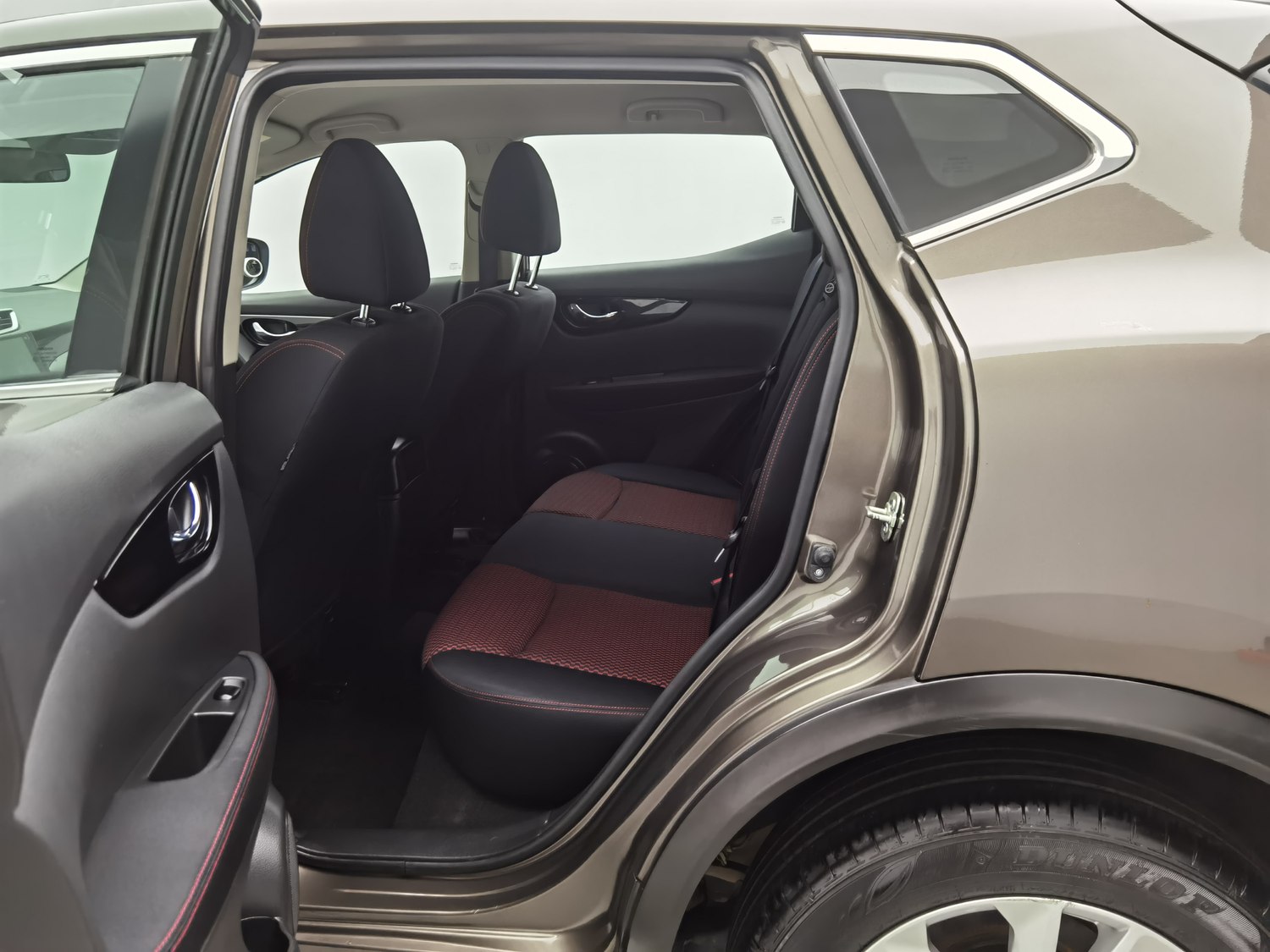 Used Nissan Qashqai 2016 2.0 AT