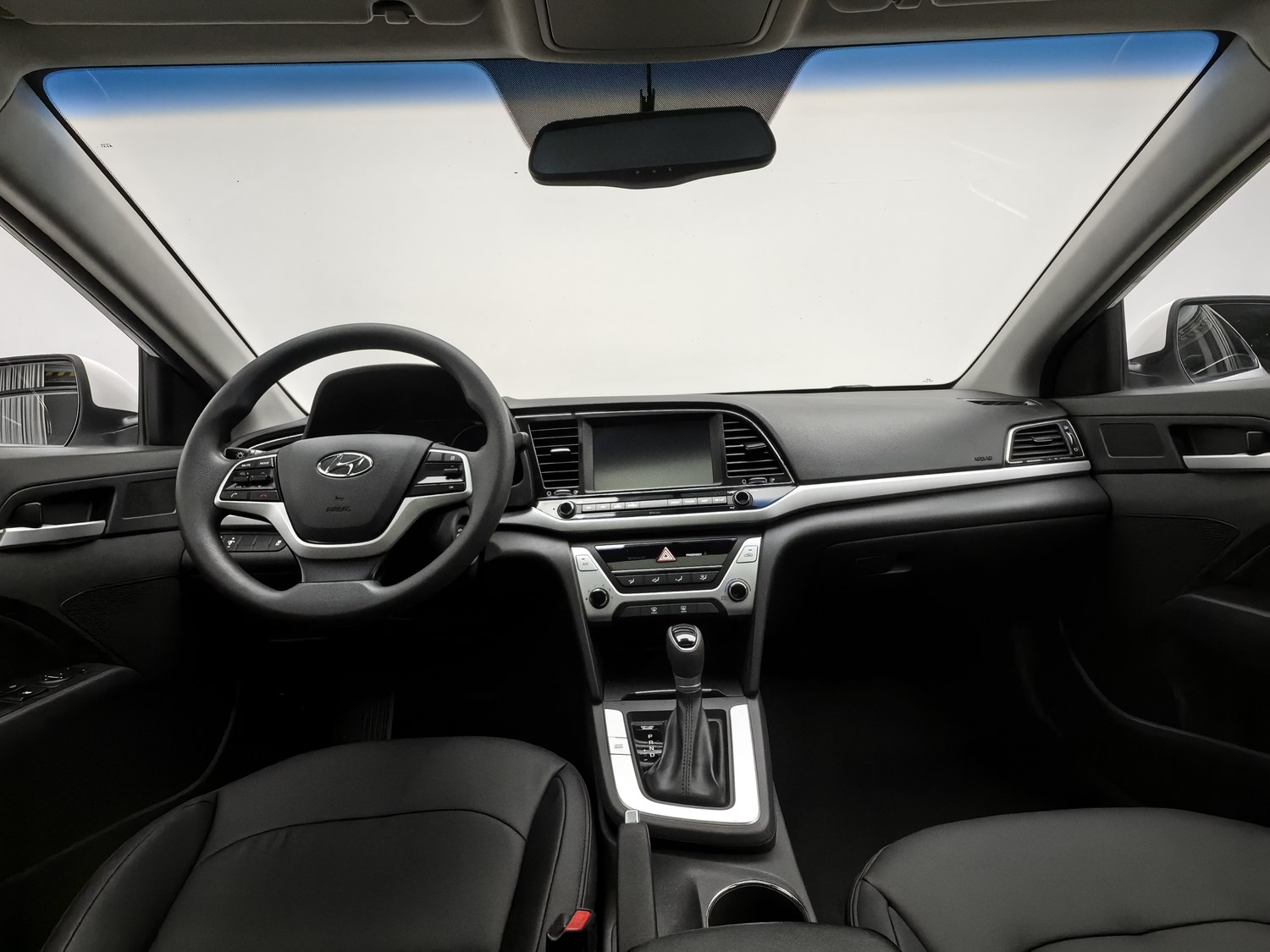 Used Hyundai Elantra 2016 1.6 AT