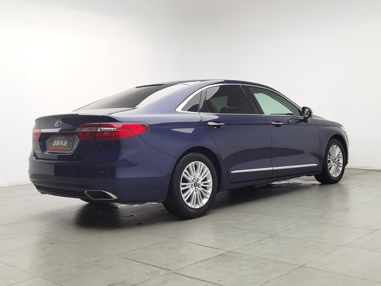 Used Ford Taurus 2015 2.0 AT