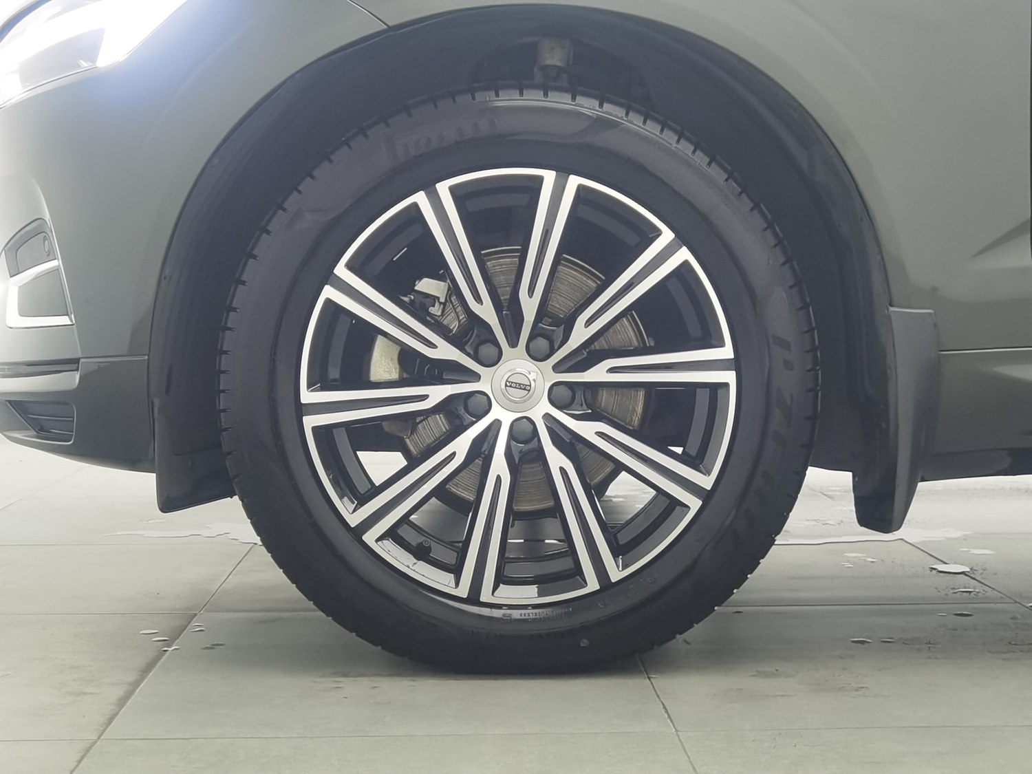 Used Volvo XC60 2020 2.0 AT