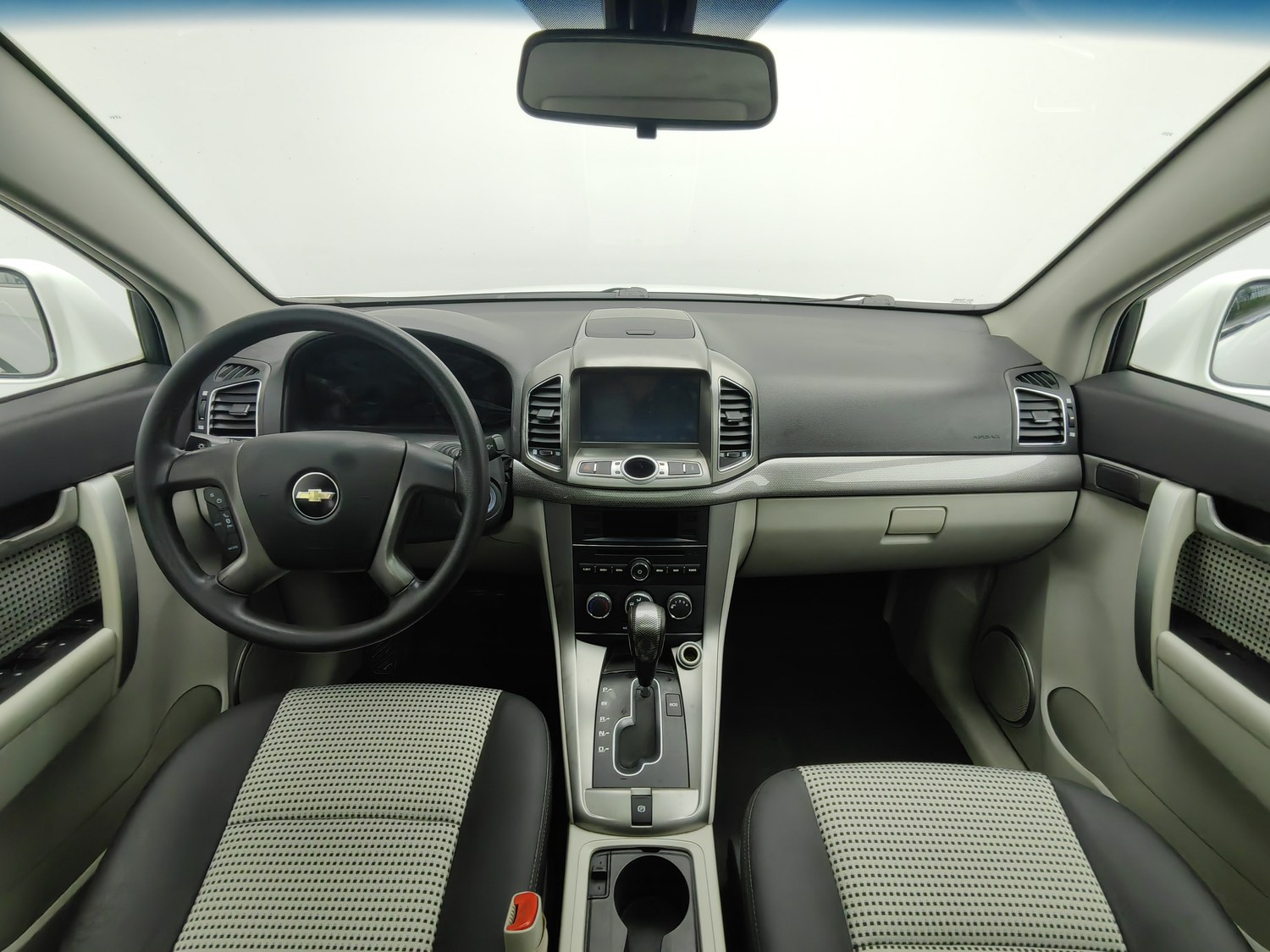 Used Chevrolet Captiva 2012 2.4 AT