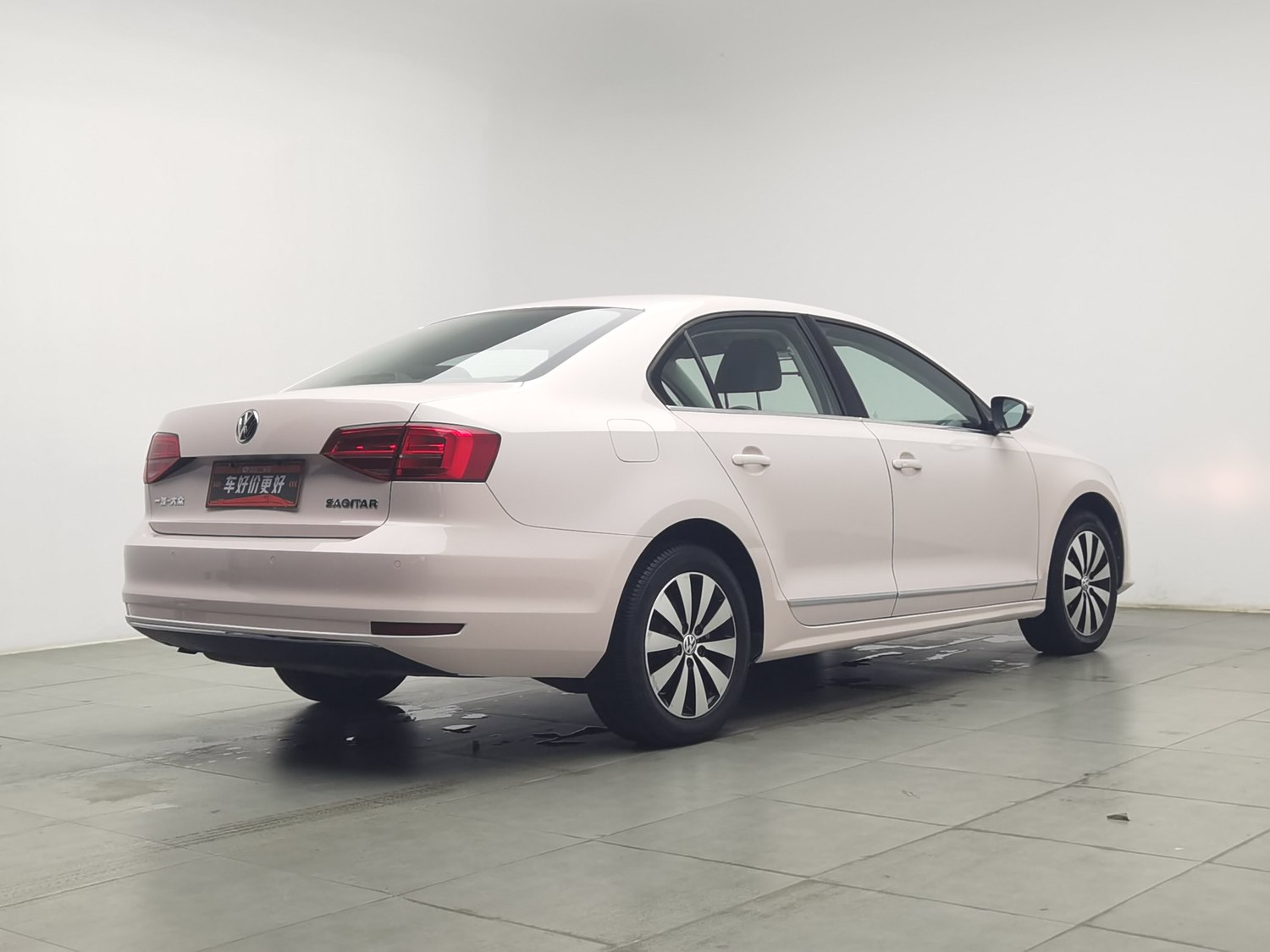 Used Volkswagen Sagitar 2017 1.6 AT