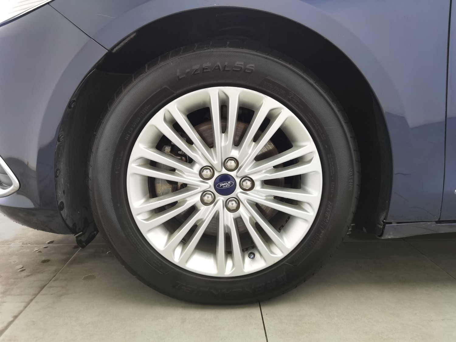 Used Ford Taurus 2015 2.0 AT