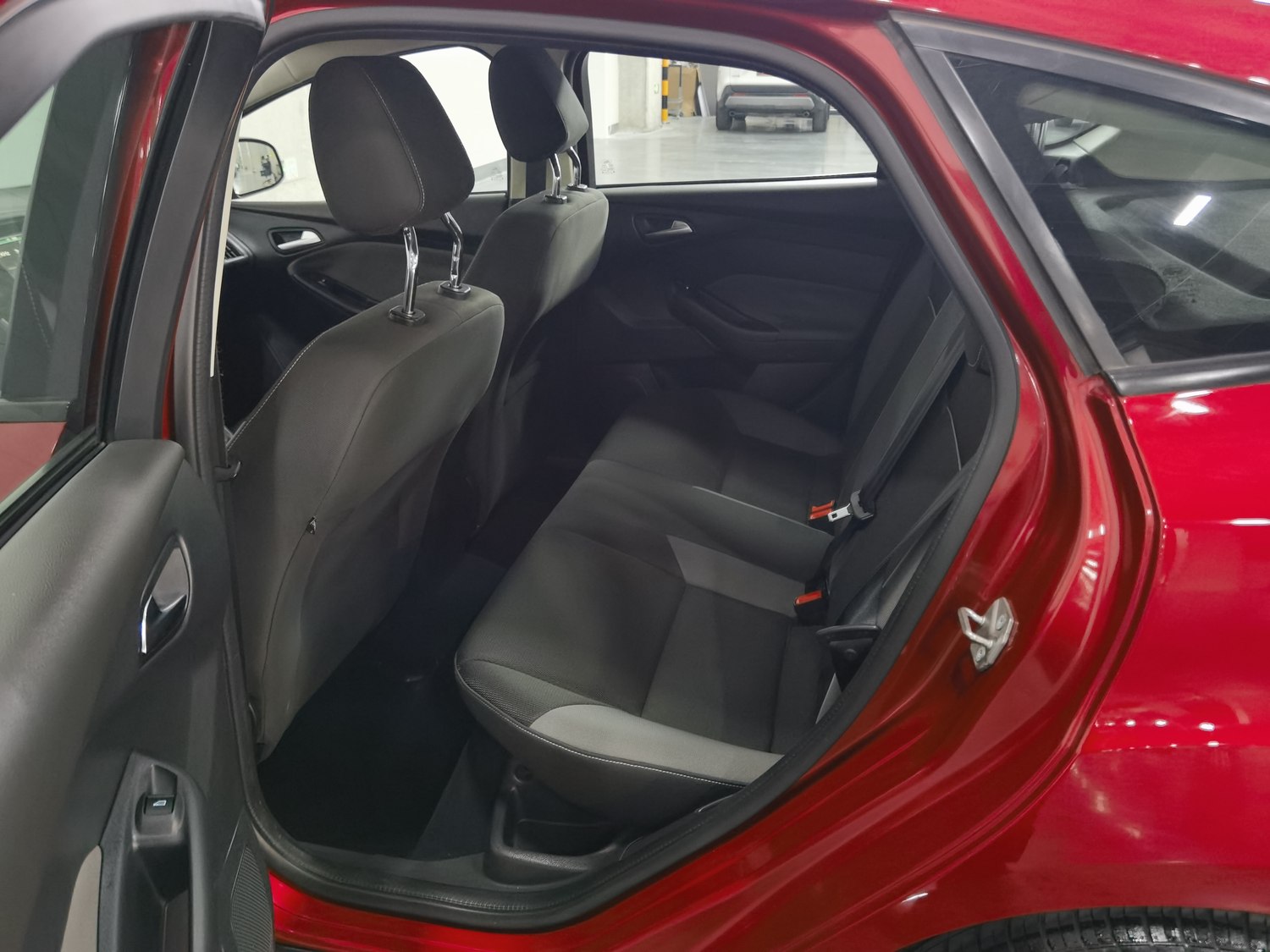 Used Ford Focus 2012 1.6 AT