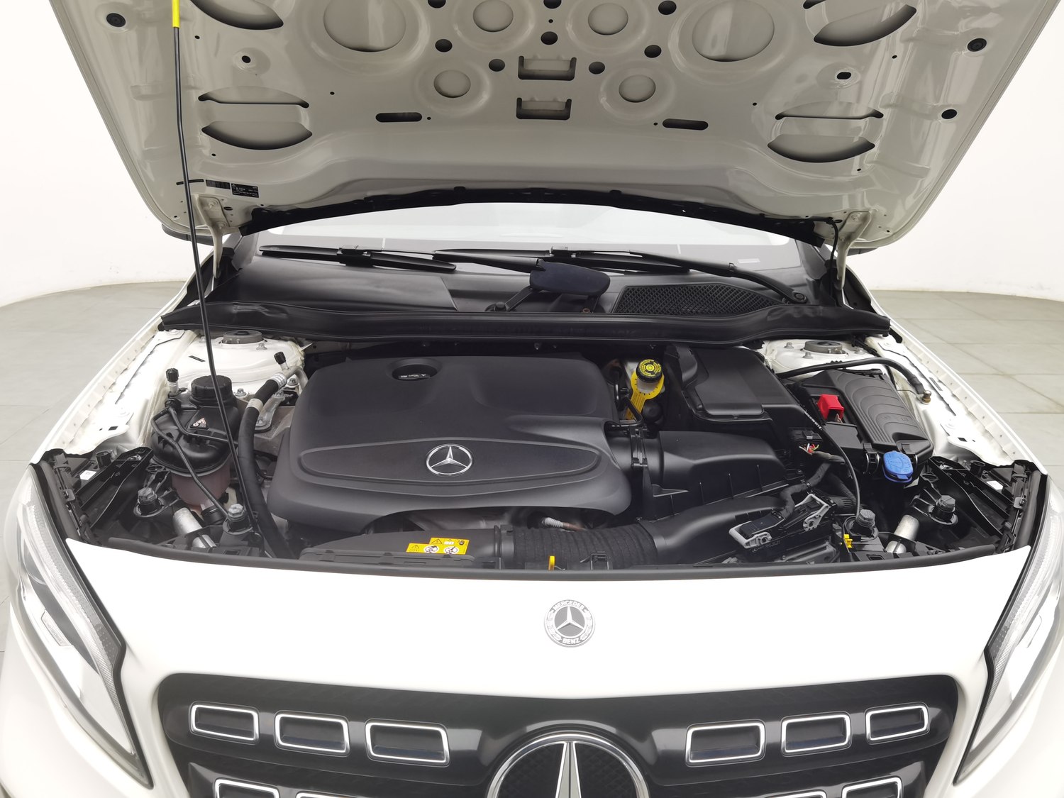 Used Mercedes-Benz GLA 2019 2.0 AT