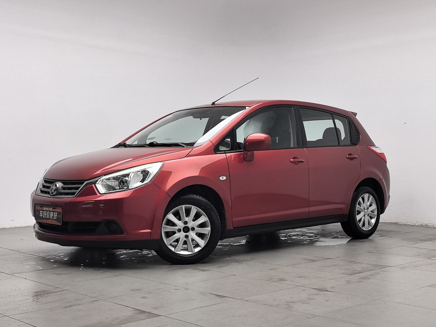 Used Venucia R50 2013 1.6 MT