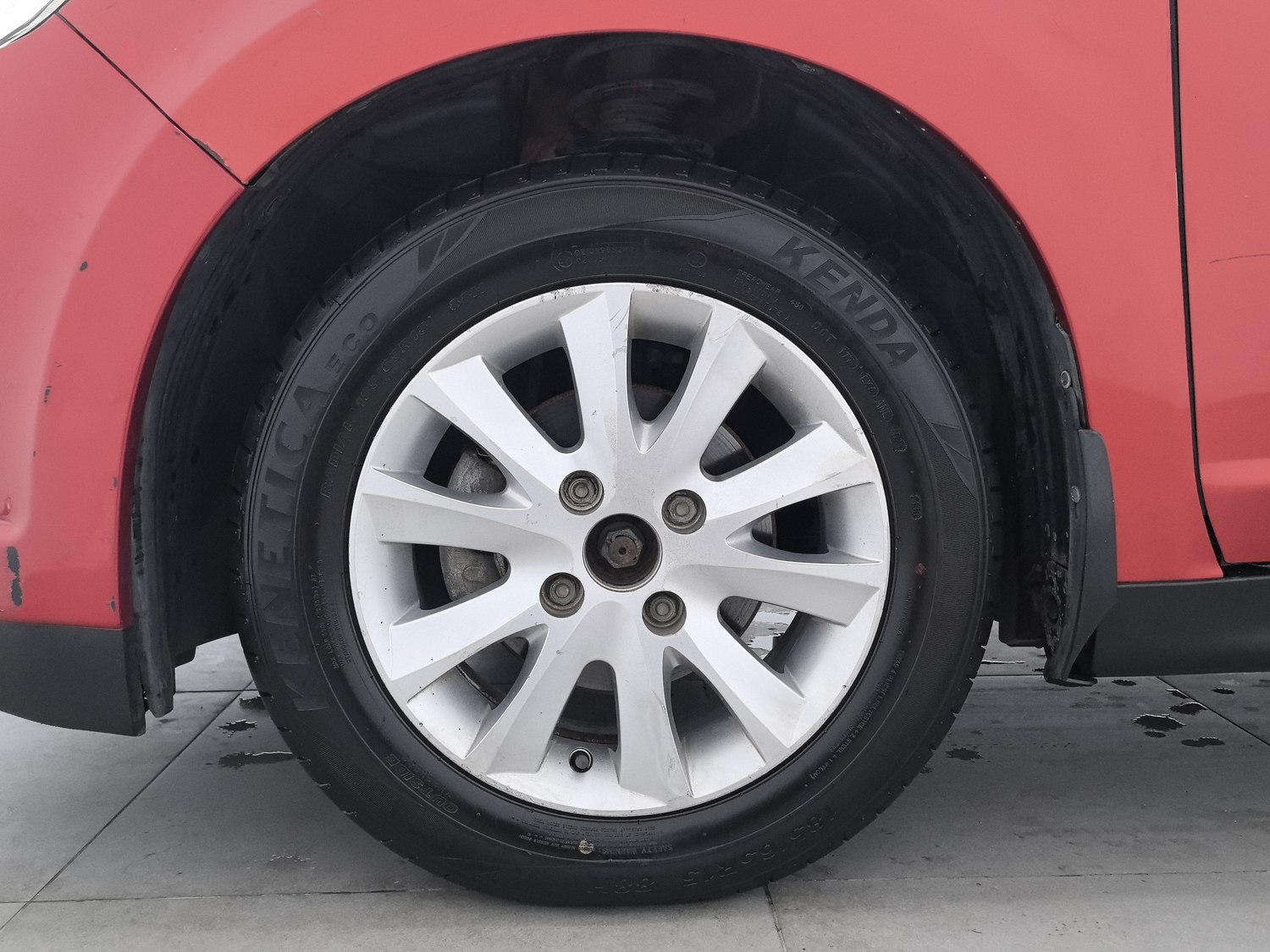 Used Venucia R50 2013 1.6 MT