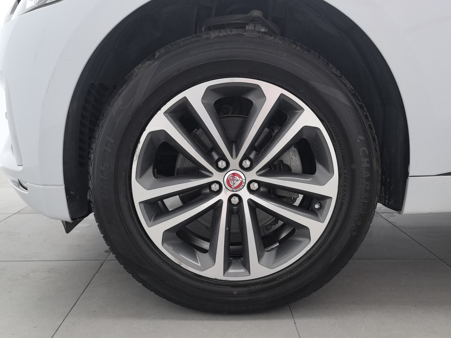 Used Jaguar F-PACE 2016 2.0 AT