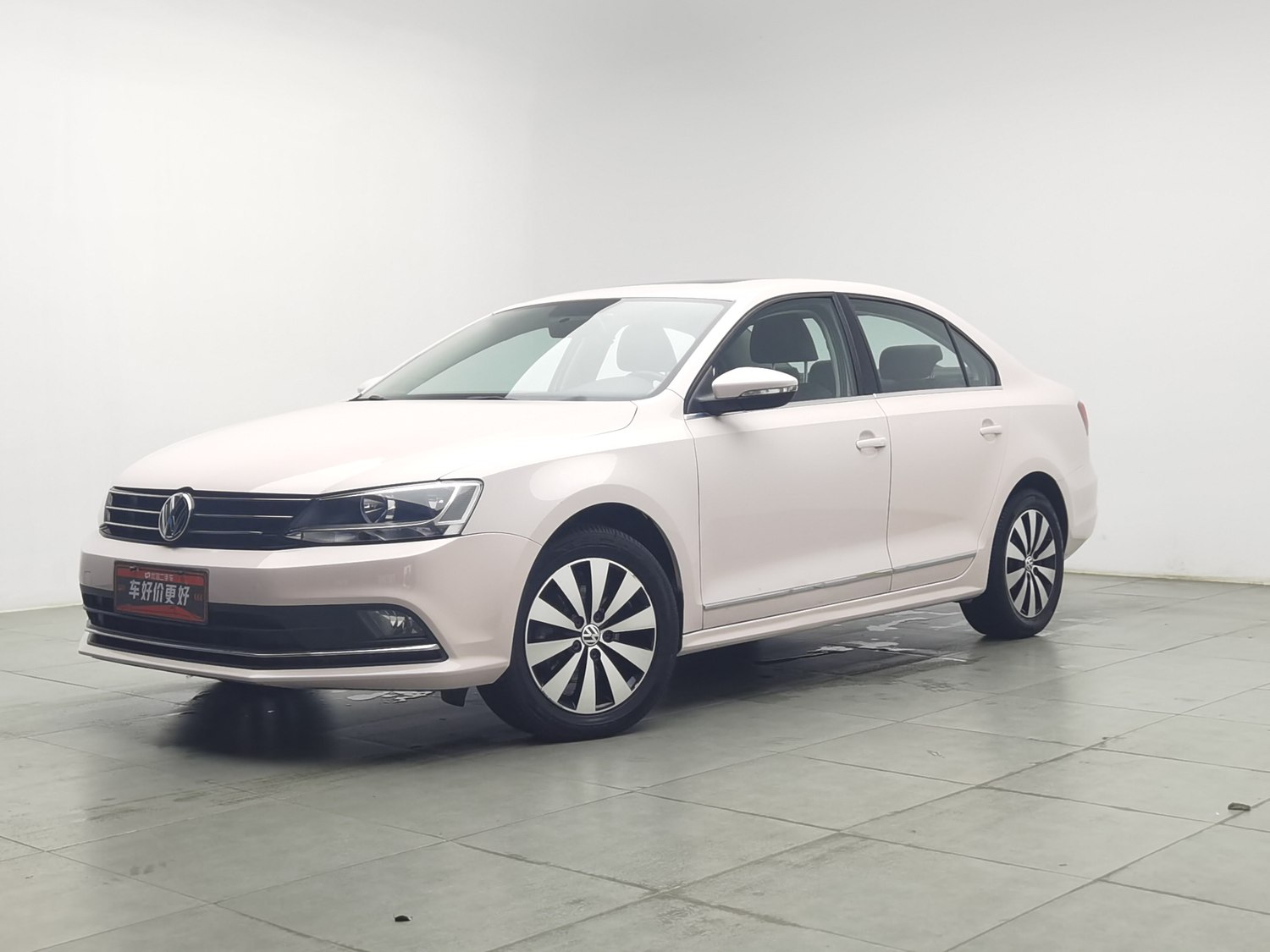 Used Volkswagen Sagitar 2017 1.6 AT