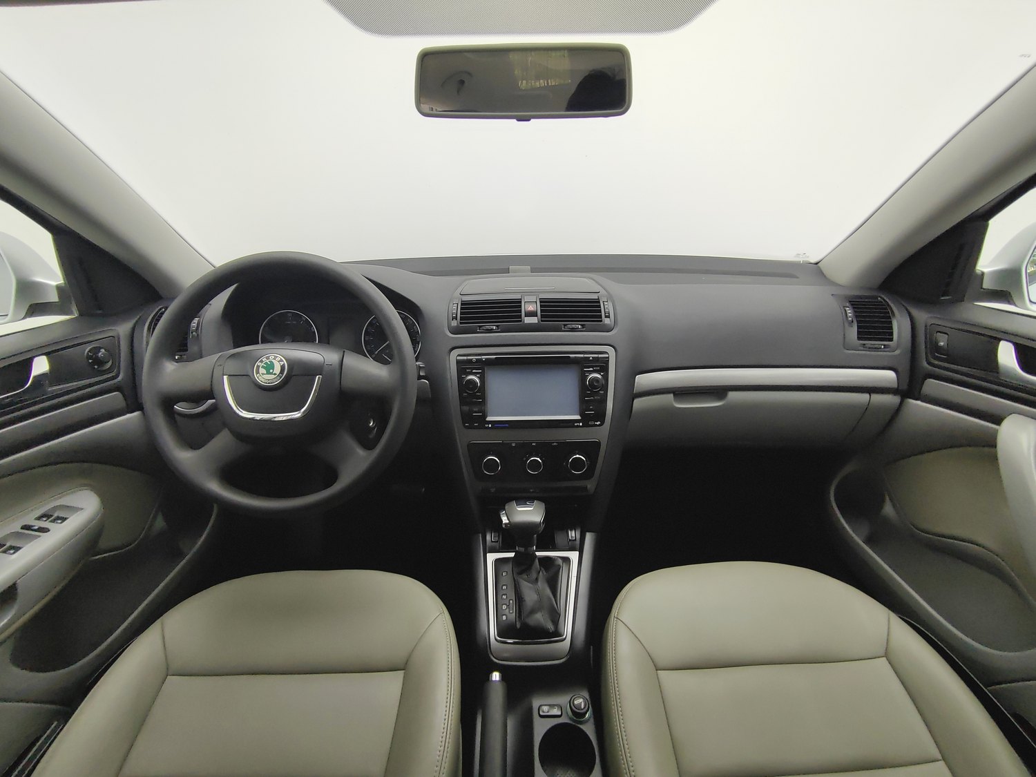 Used Skoda Octavia 2013 2.0 AT