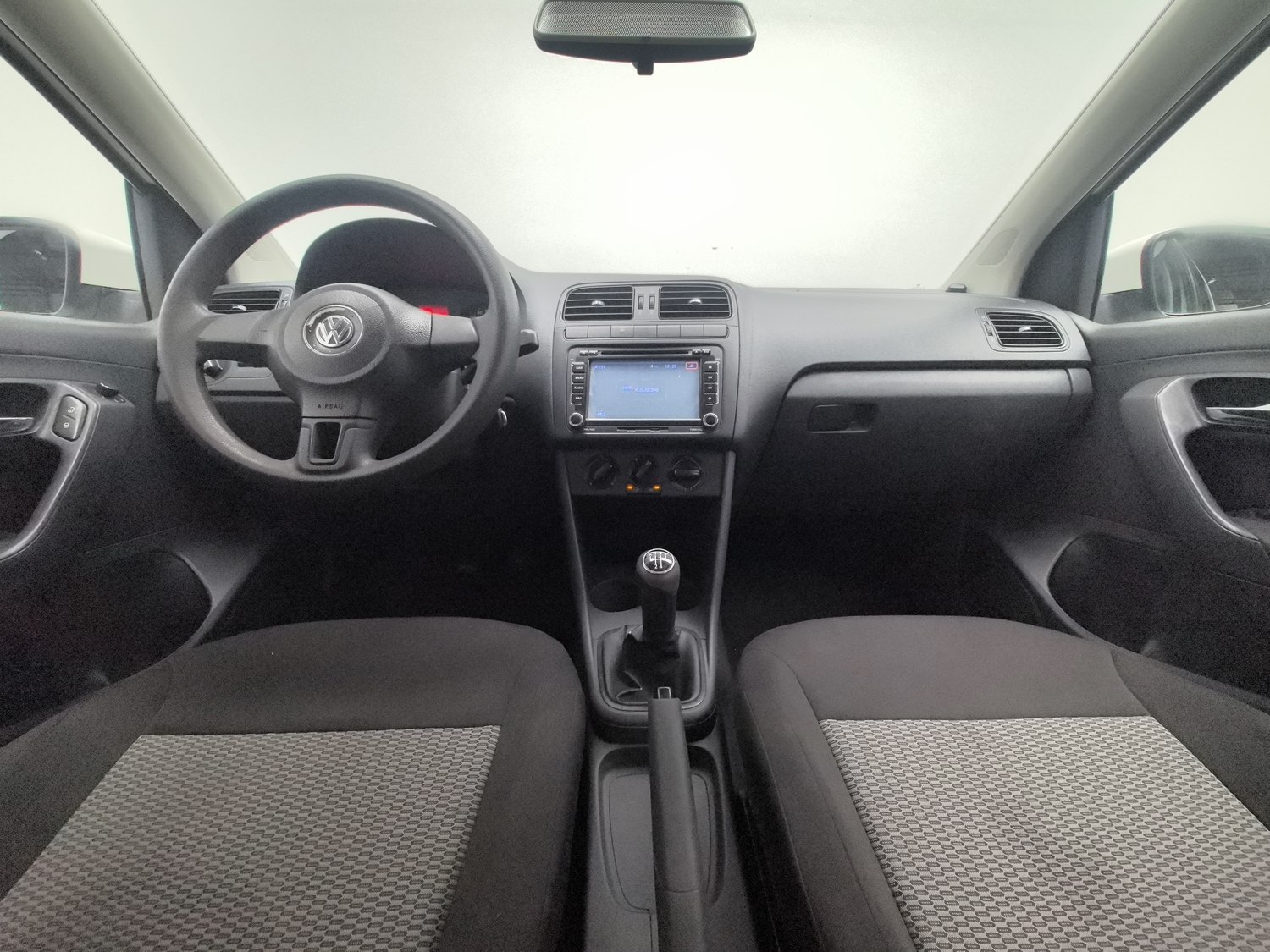 Used Volkswagen Polo 2013 1.4 MT