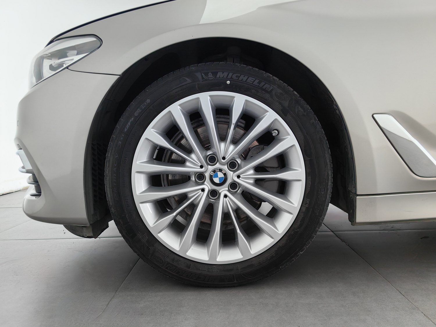 Used BMW THE5 2019 2.0 AT