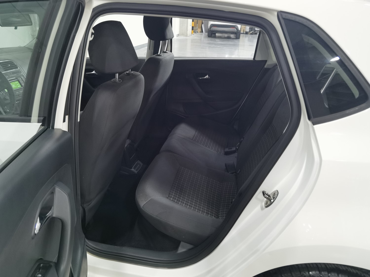 Used Volkswagen Polo 2014 1.6 AT
