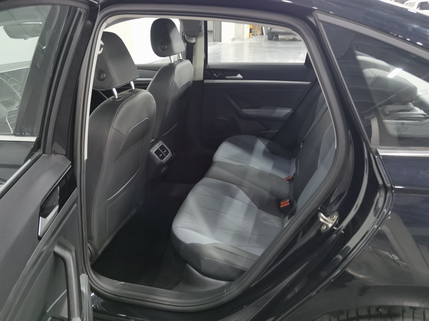 Used Volkswagen Lavida 2023 1.5 AT