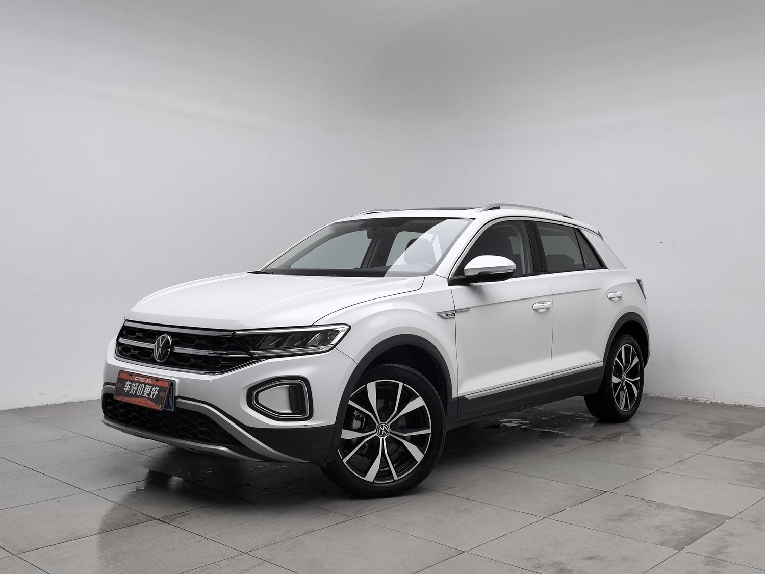 Used Volkswagen T-ROC Tange 2025 1.4 AT