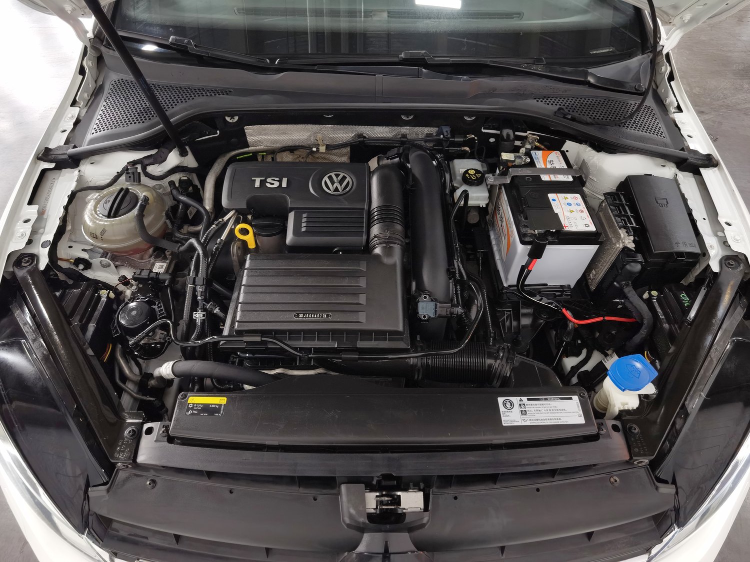 Used Volkswagen Golf 2019 1.4 AT