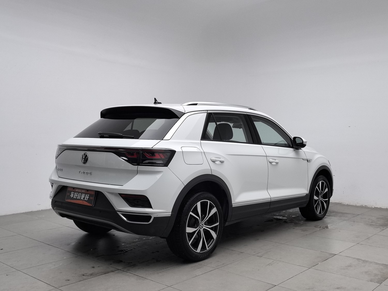 Used Volkswagen T-ROC Tange 2025 1.4 AT