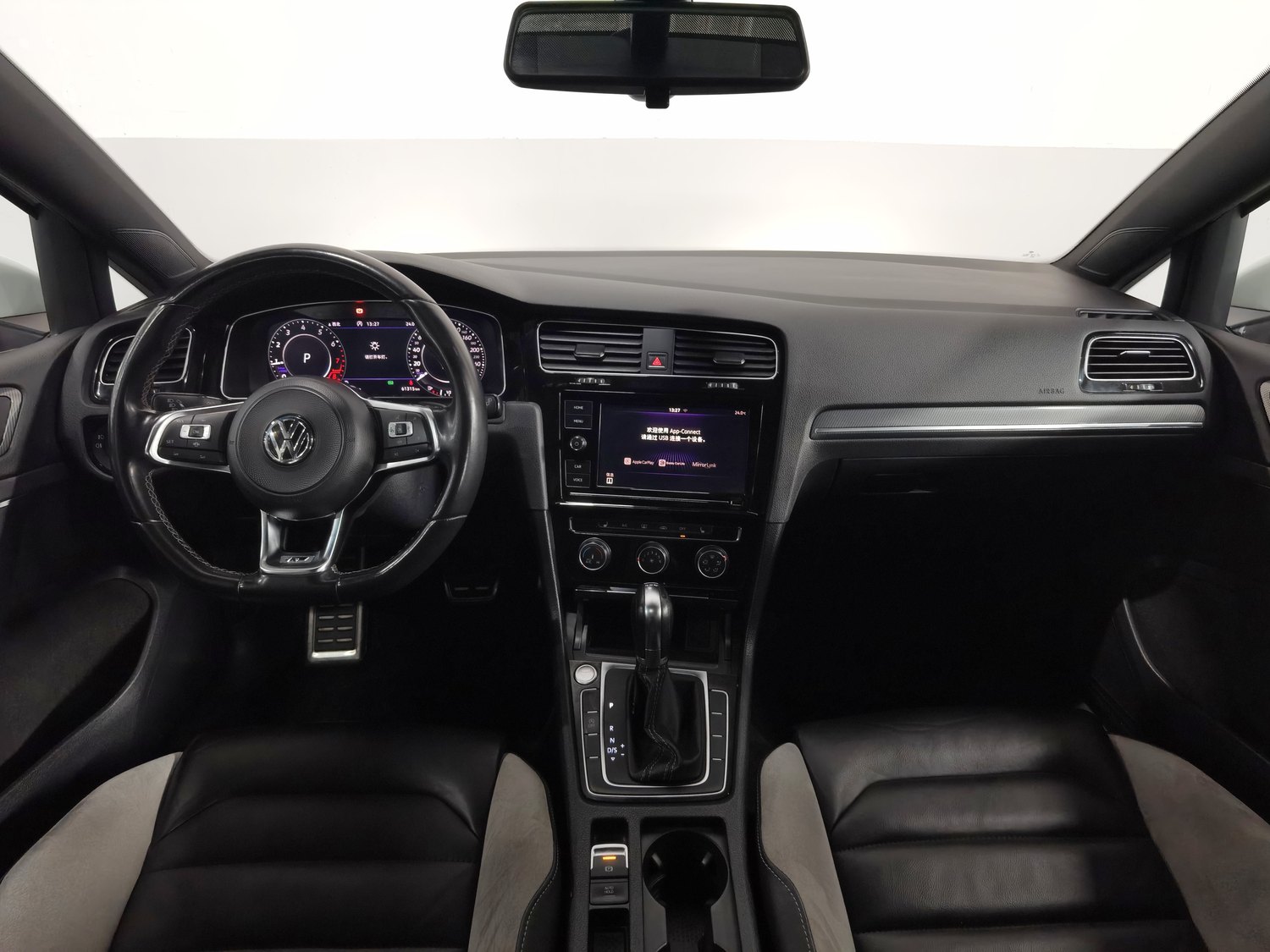 Used Volkswagen Golf 2019 1.4 AT