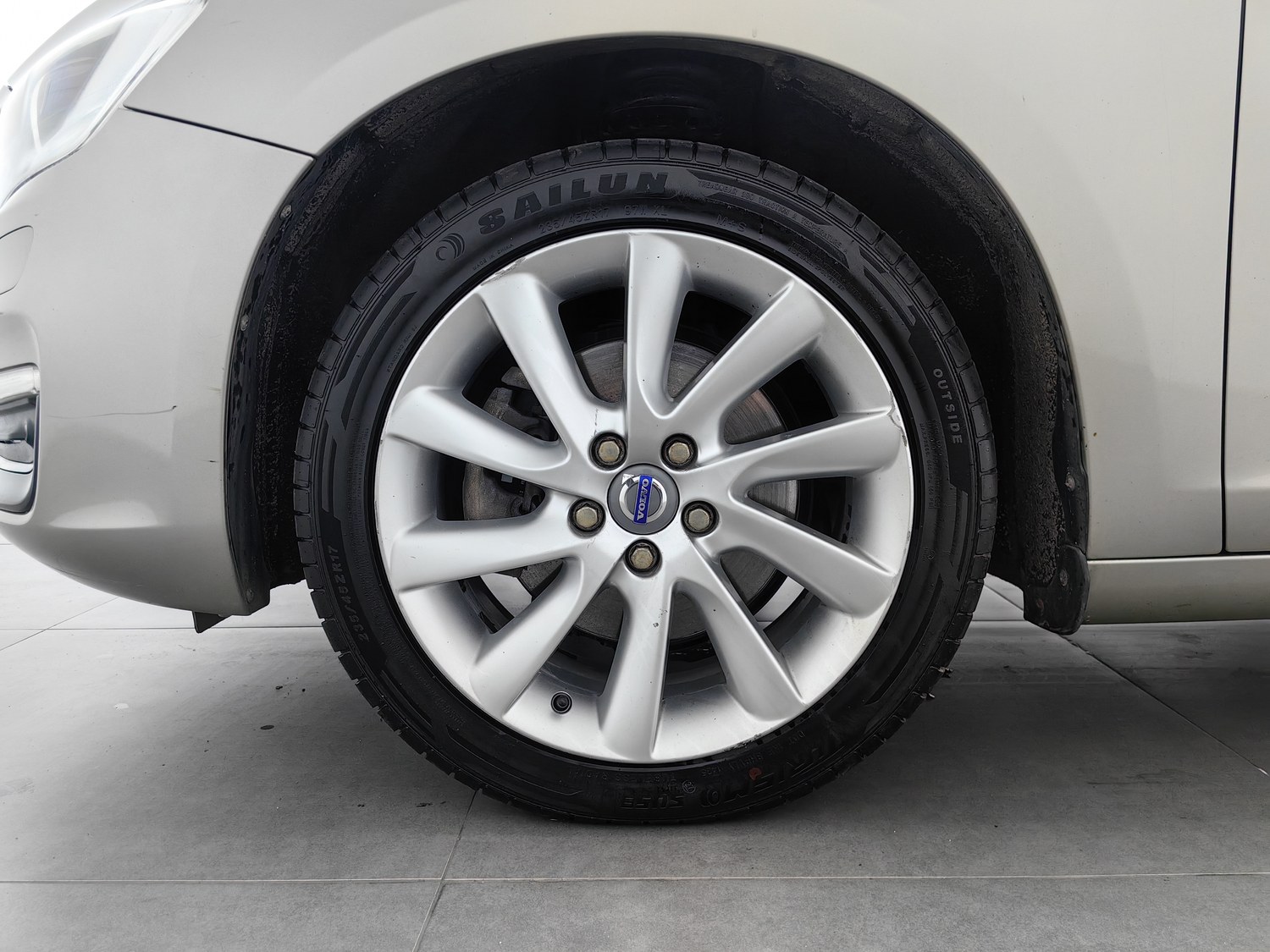 Used Volvo S60 2015 2.0 AT