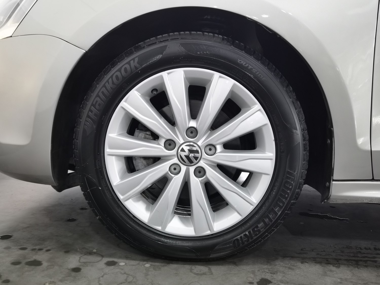 Used Volkswagen Sagitar 2014 1.6 MT