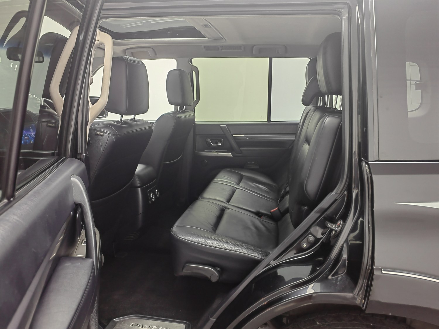 Used Mitsubishi Pajero (Import) 2011 3.0 AT