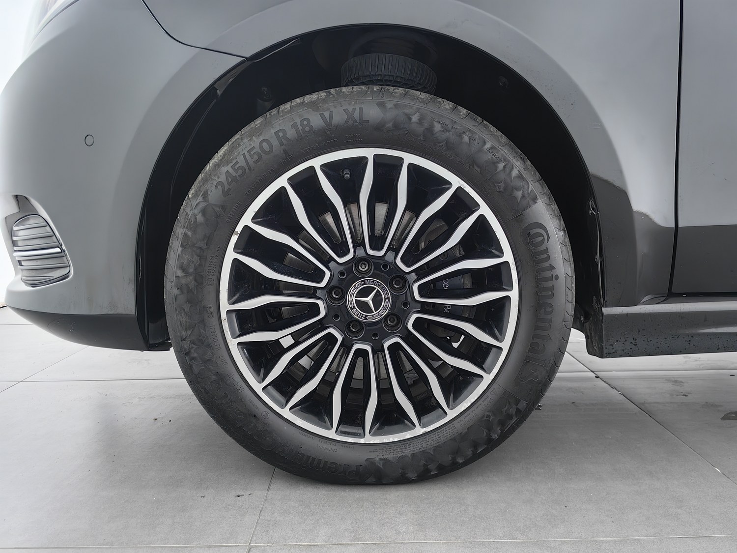 Used Mercedes-Benz V-Class 2018 2.0 AT