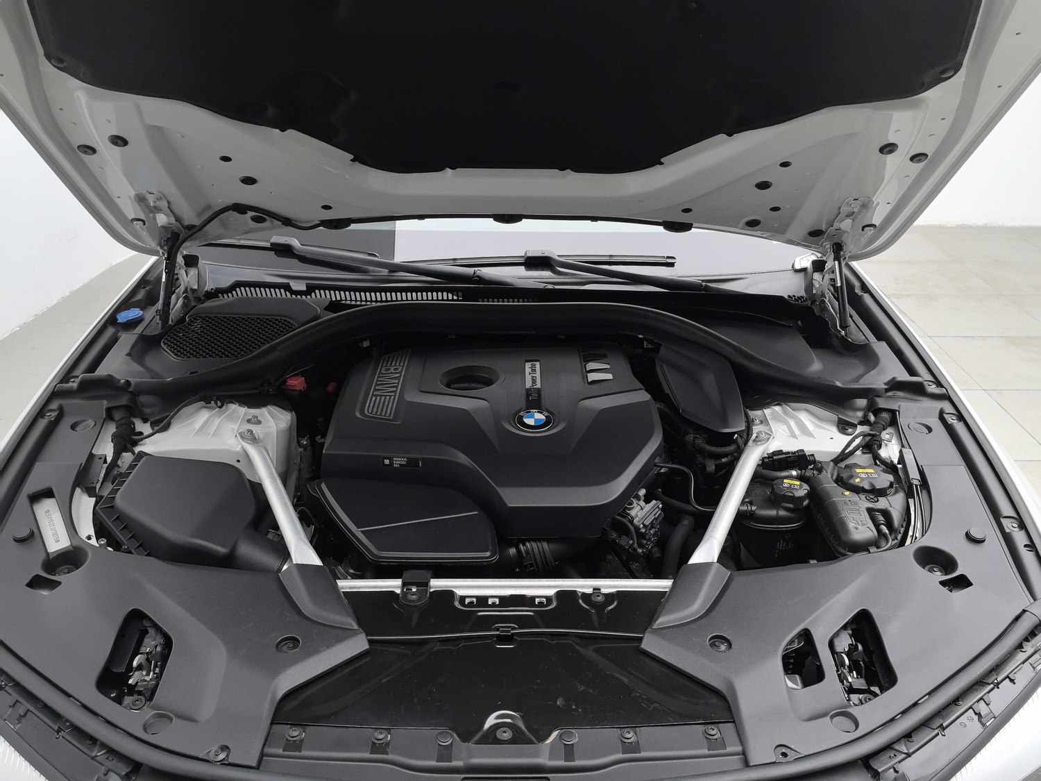 Used BMW THE5 2018 2.0 AT