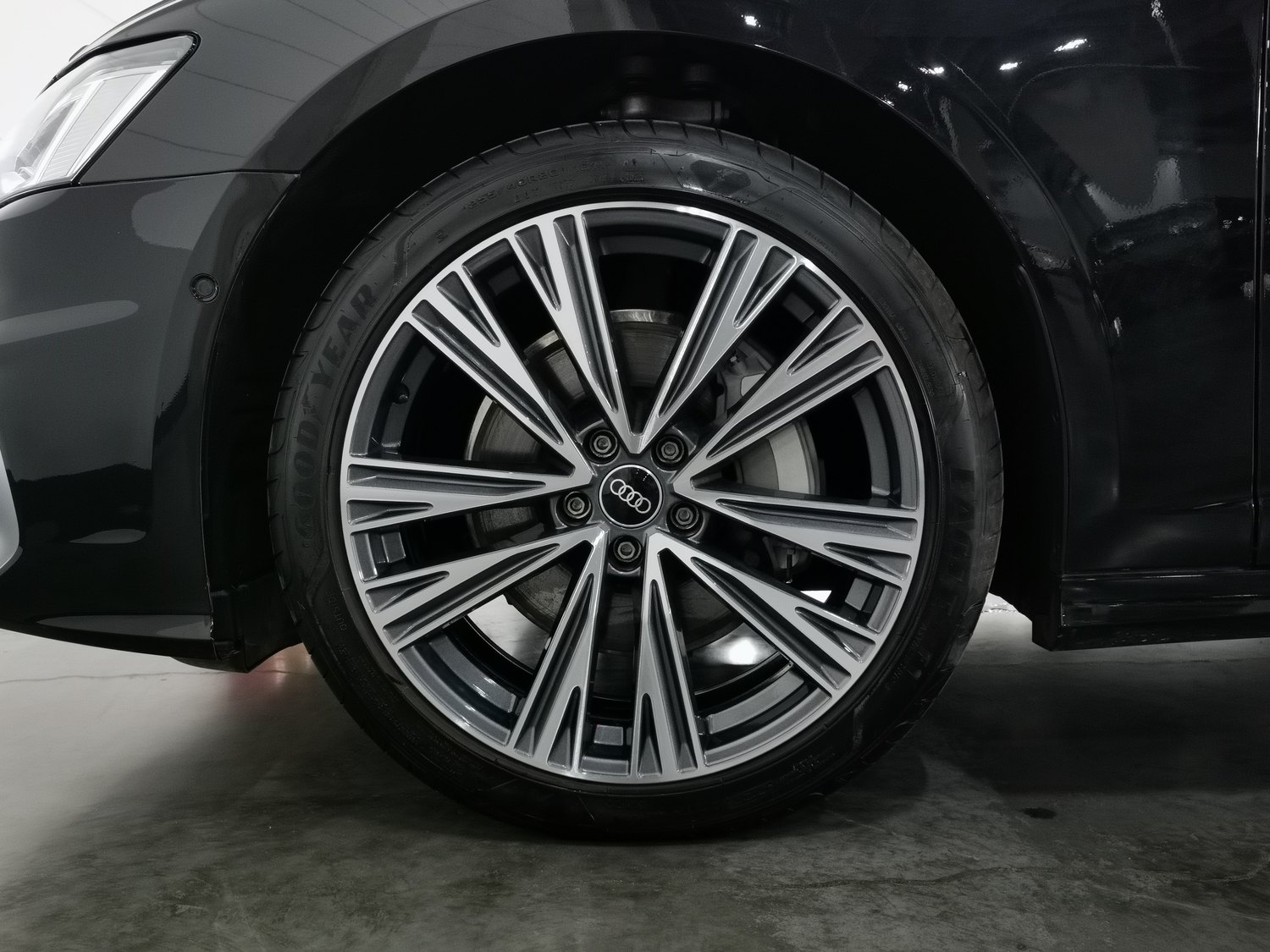 Подержанный Audi A6L 2026 2.0 AT