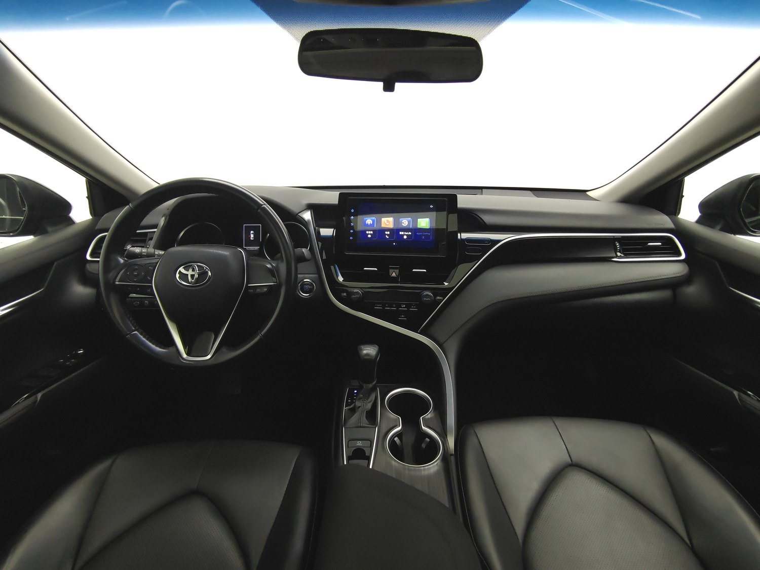 Used Toyota Camry 2022 2.0 AT