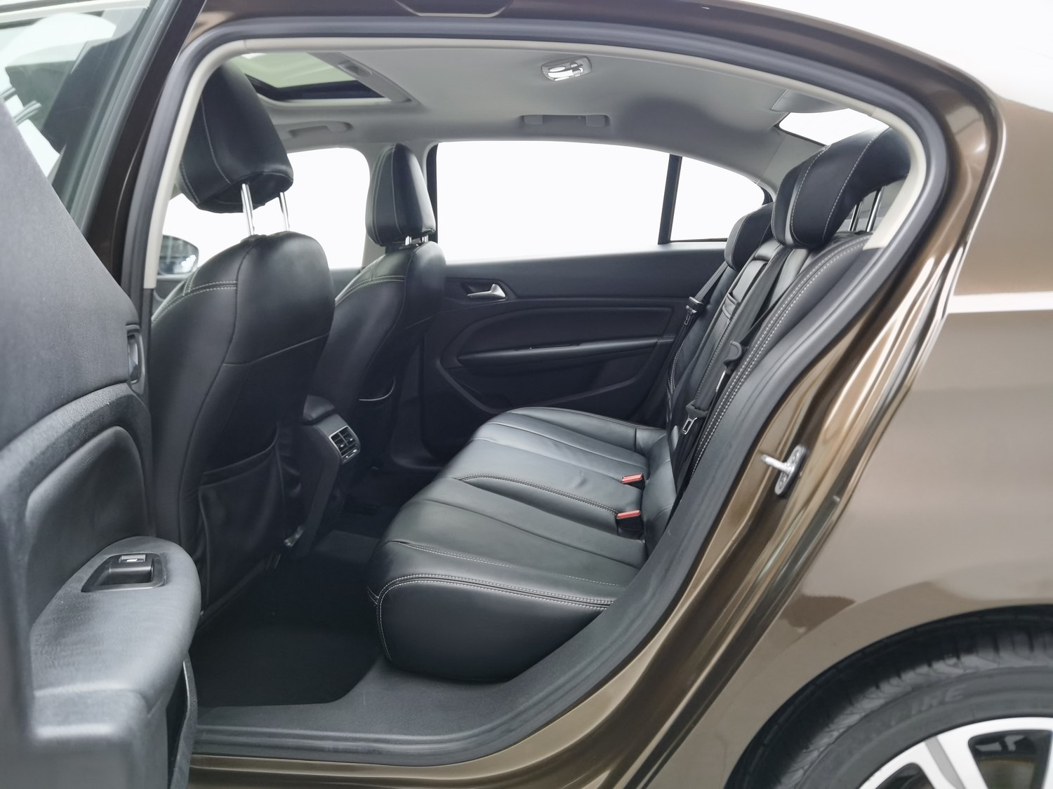 Used Peugeot 408 2014 1.8 AT