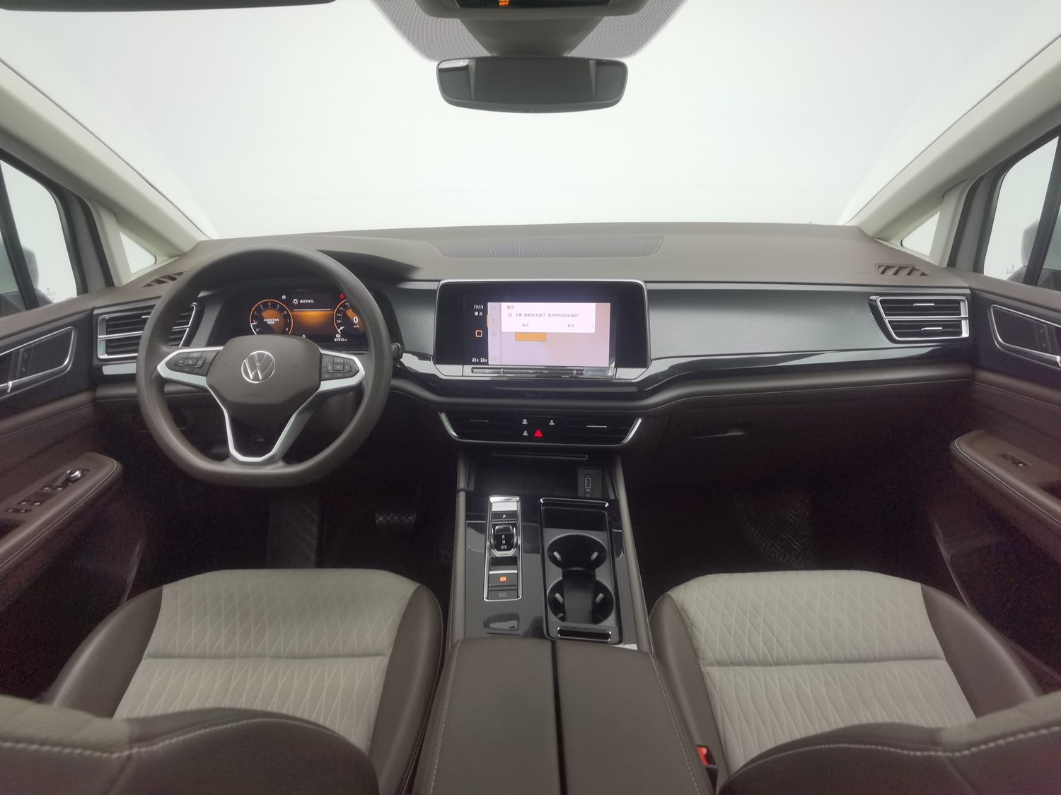 Used Volkswagen Viloran 2022 2.0 AT