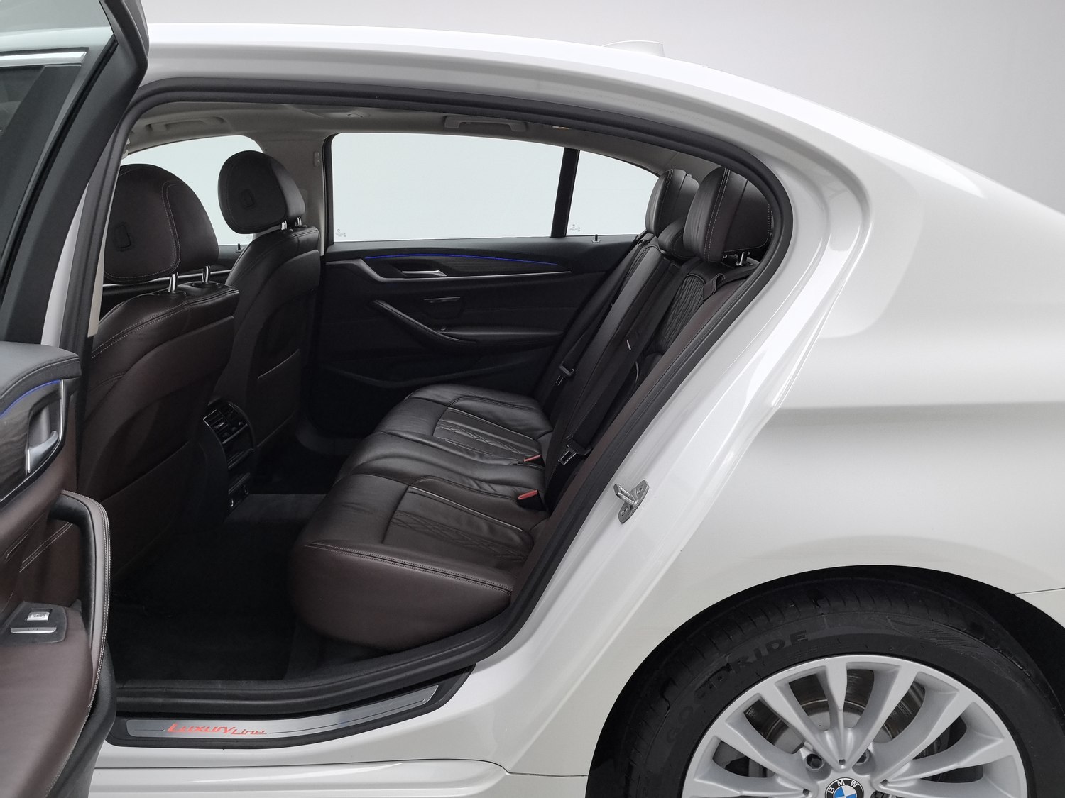 Used BMW THE5 2018 2.0 AT