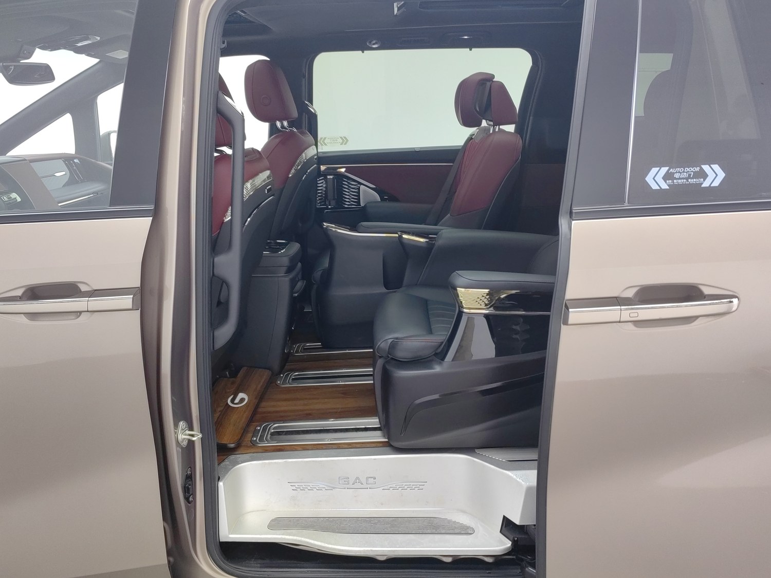 Used GAC Trumpchi M8 2023 2.0 AT
