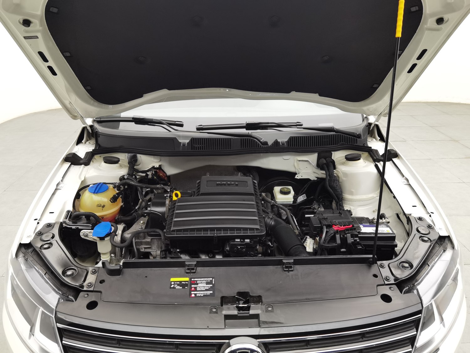Used Volkswagen Lavida 2015 1.6 AT