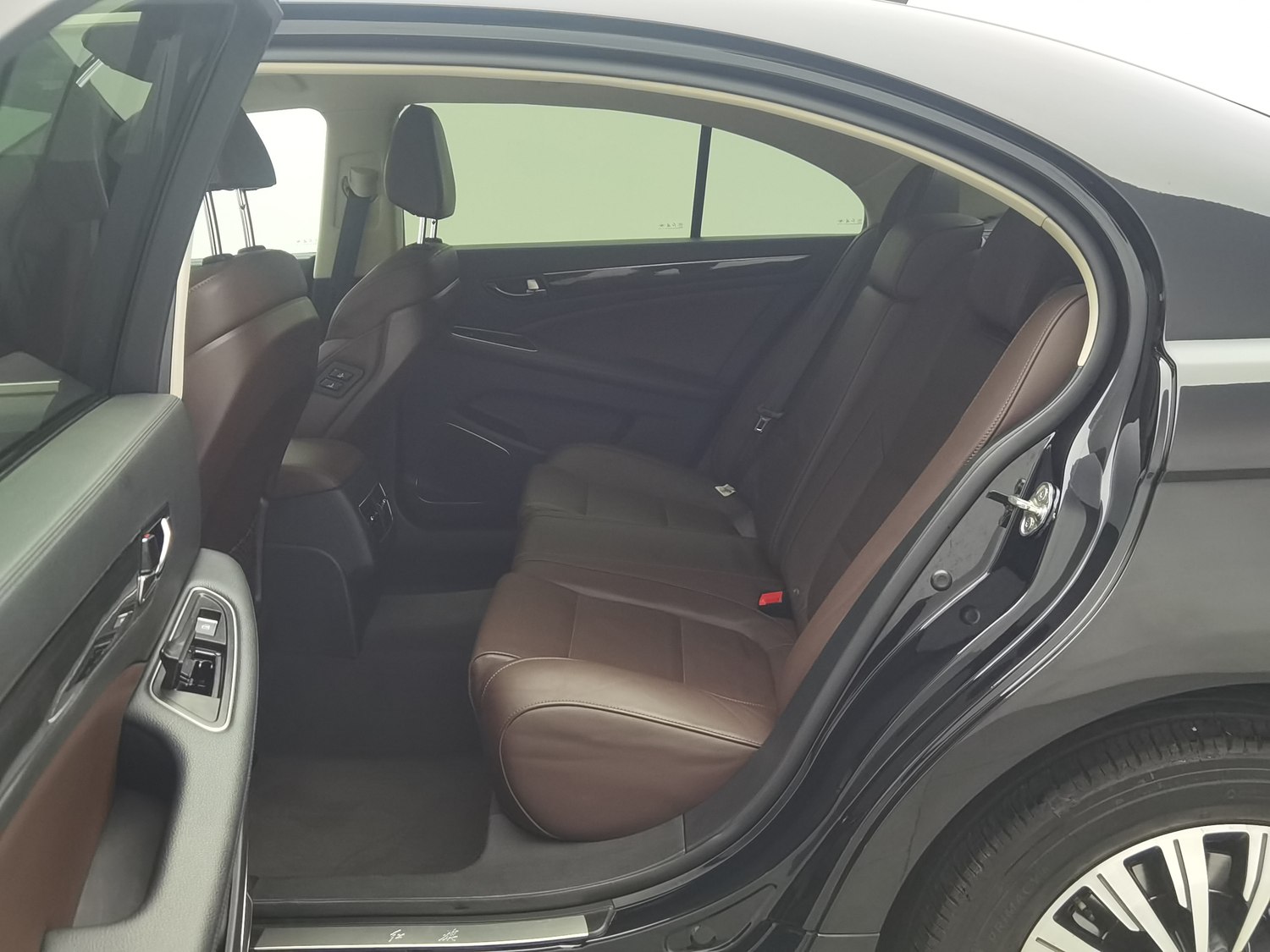 Used Hongqi H7 2018 2.0 AT