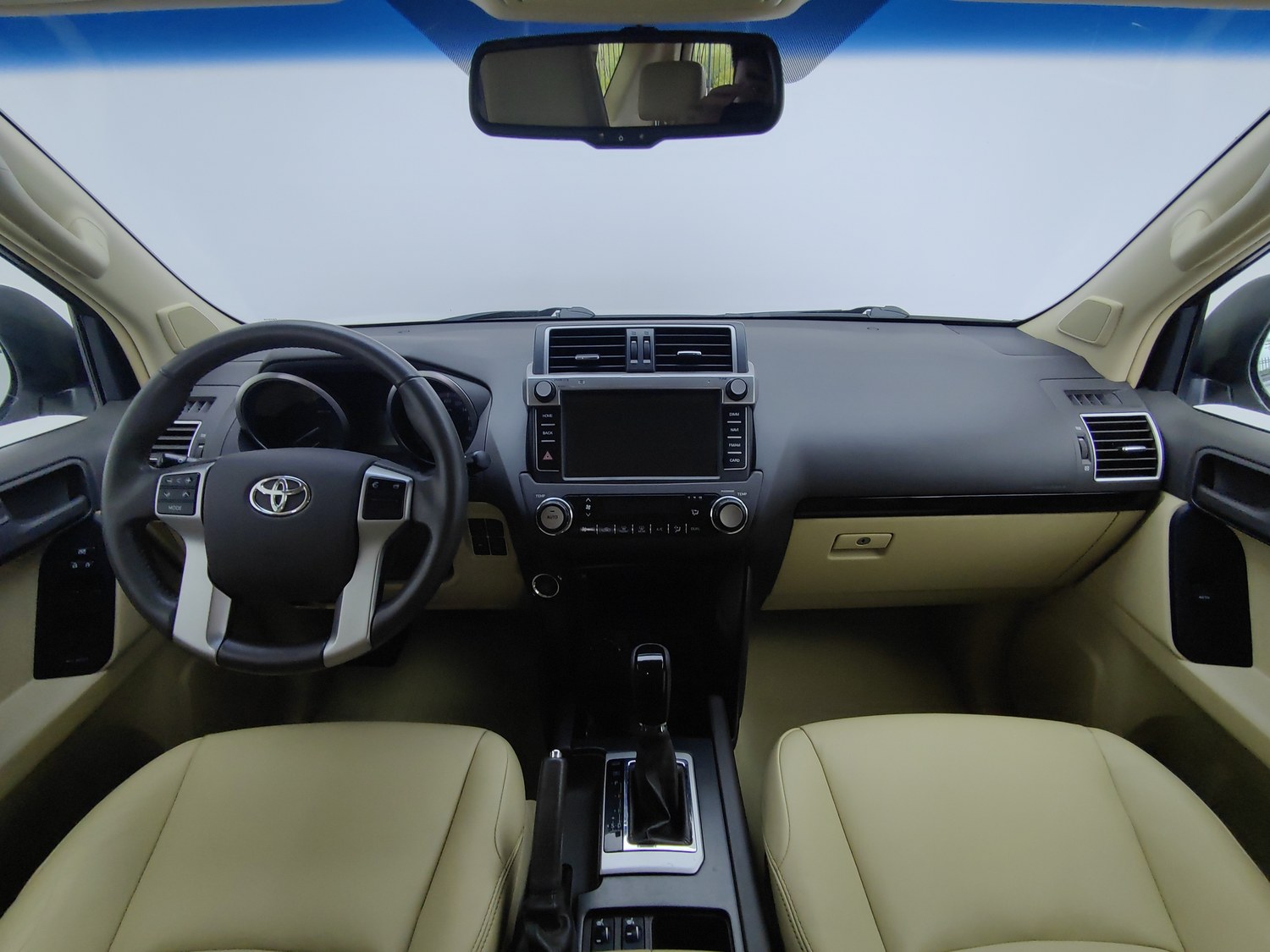 Used Toyota Prado 2016 2.7 AT
