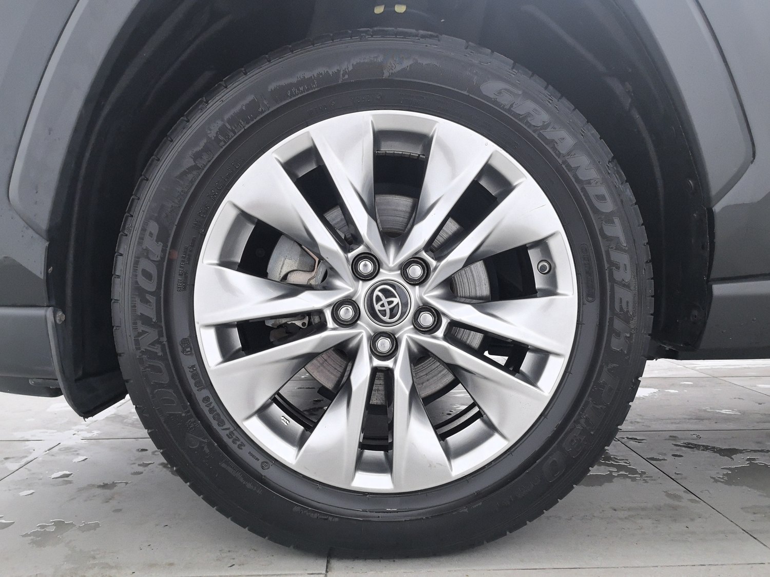 Used Toyota Wildlander 2021 2.5 AT