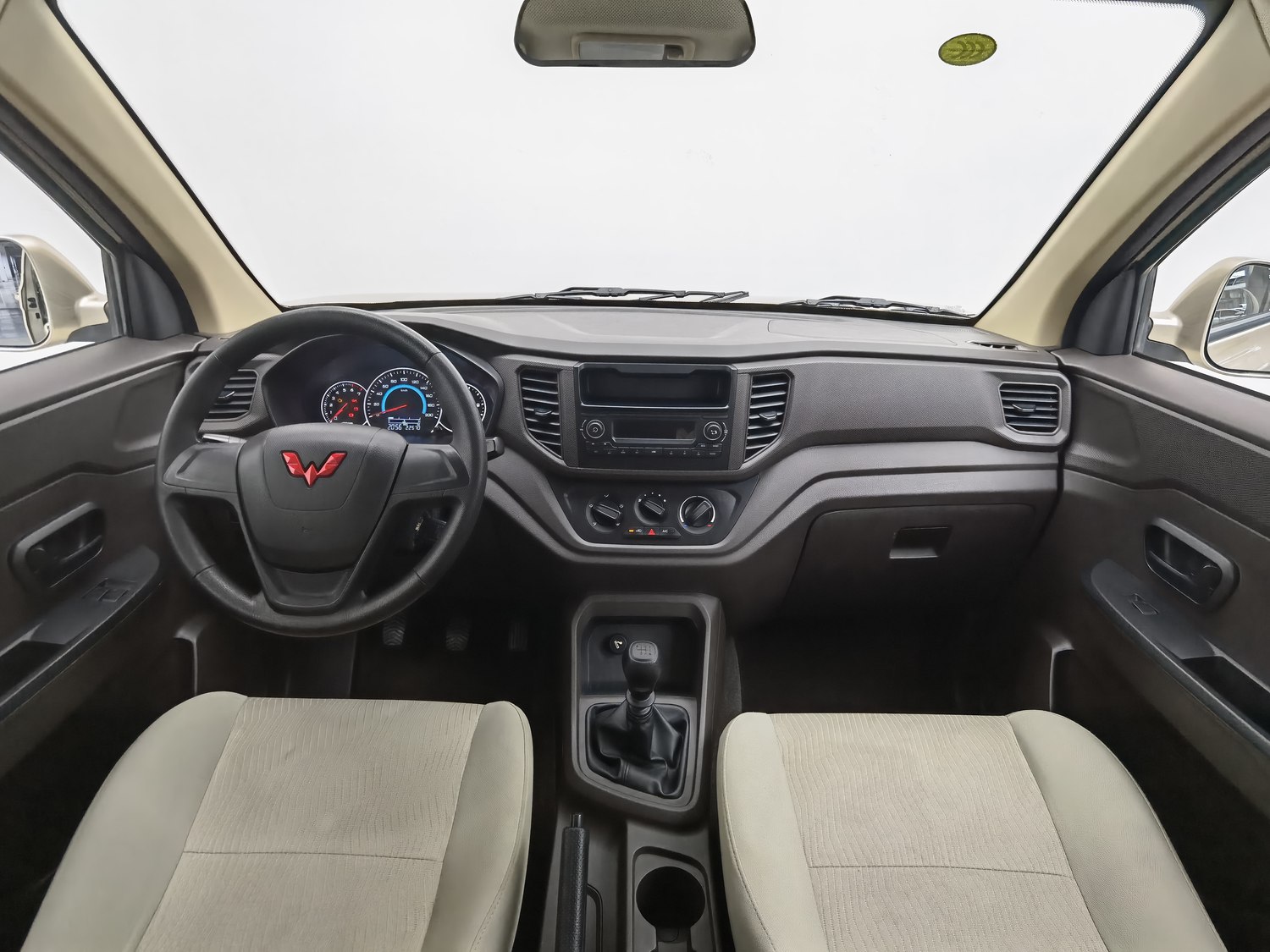 Used Wuling Hongguang V 2022 1.5 MT