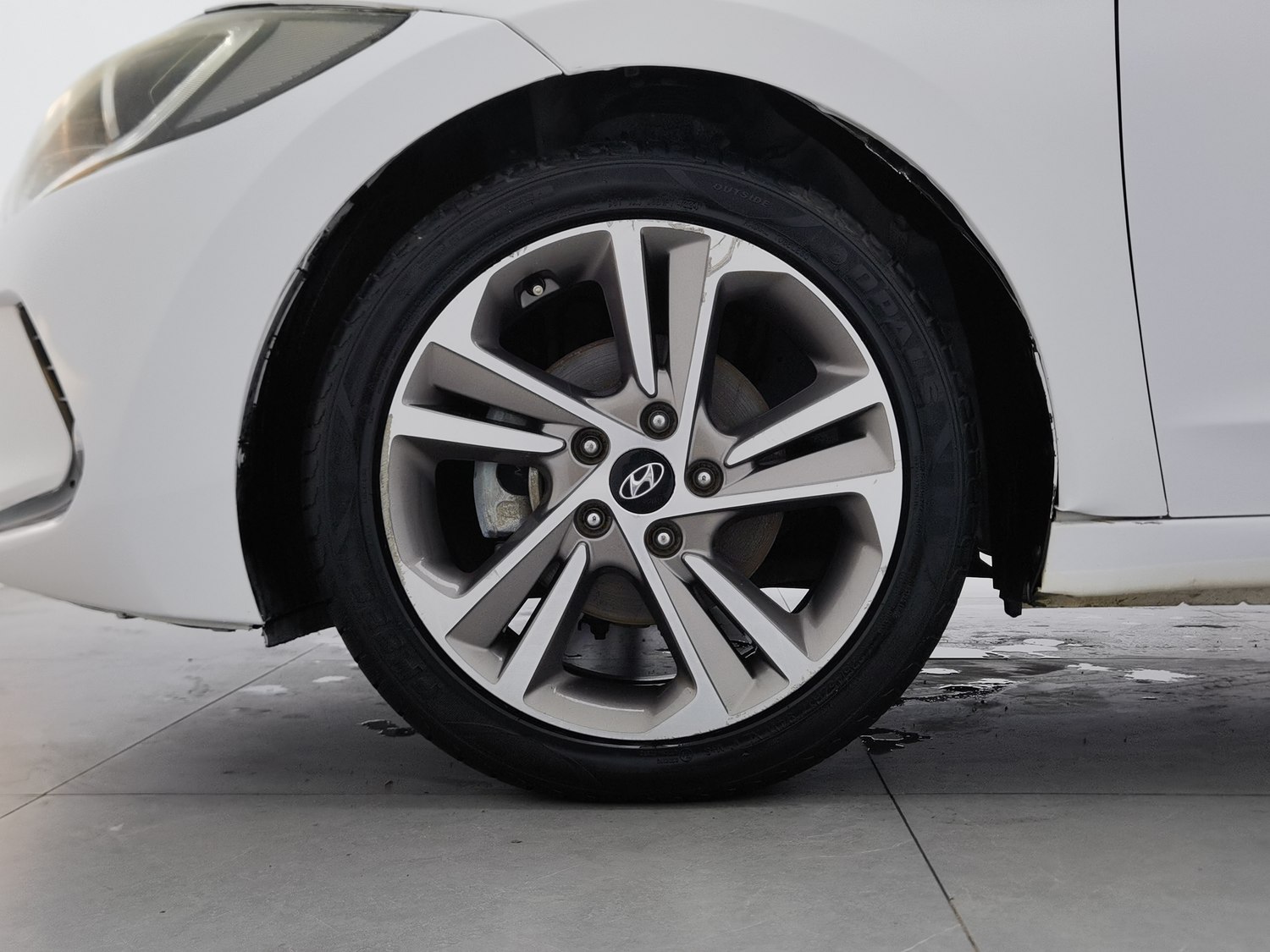 Used Hyundai Elantra 2016 1.6 AT