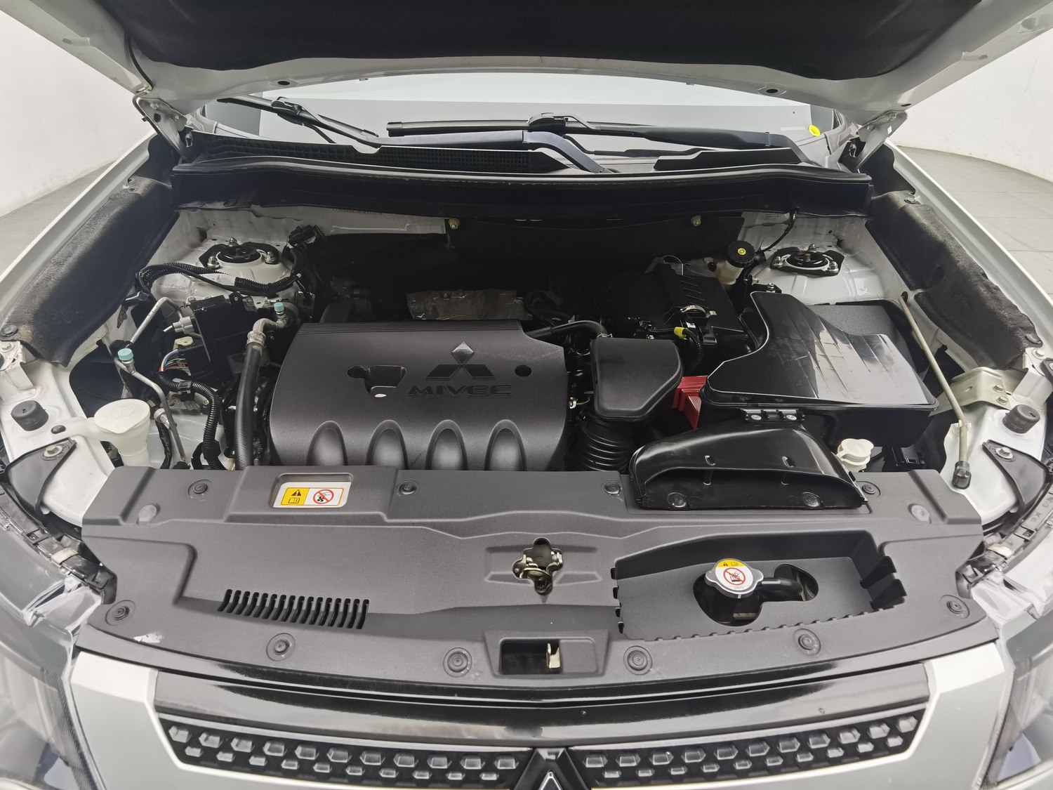 Used Mitsubishi Outlander 2019 2.4 AT