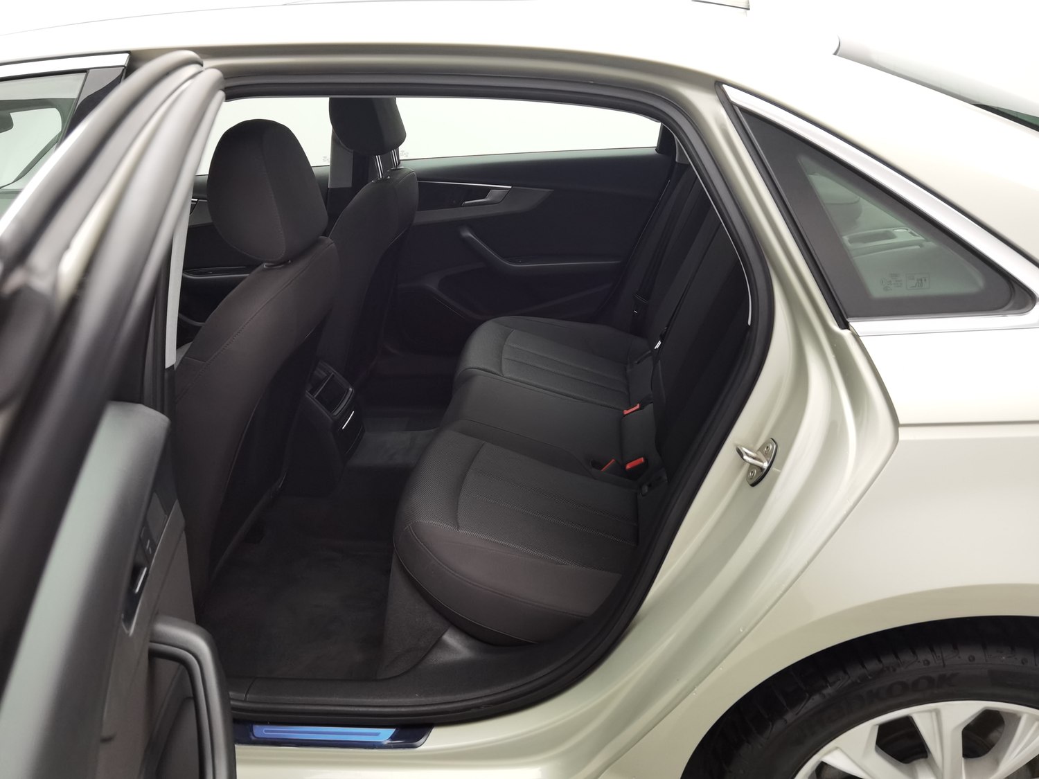 Used Audi A4L 2019 2.0 AT