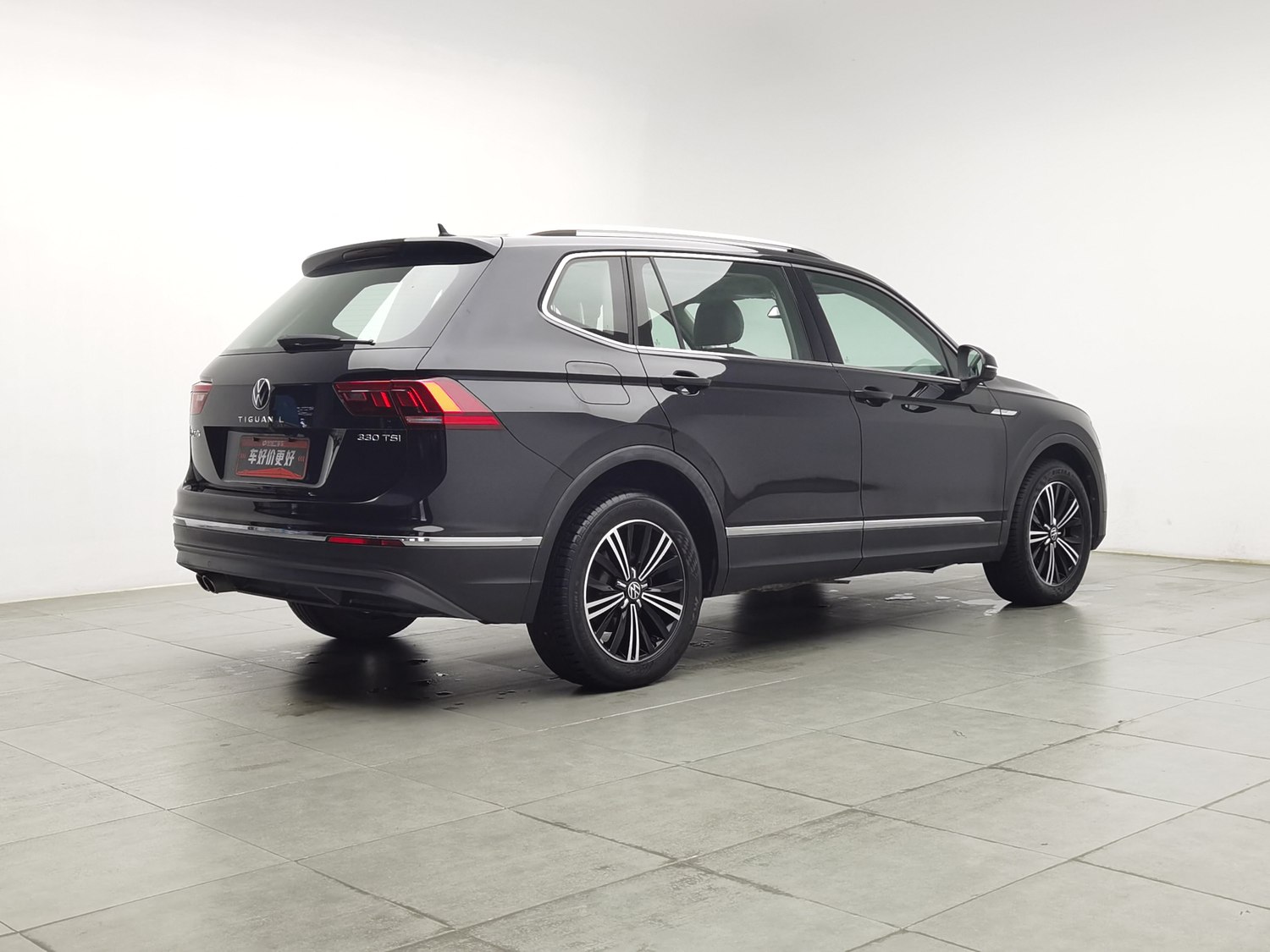 Used Volkswagen Tiguan L 2021 2.0 AT